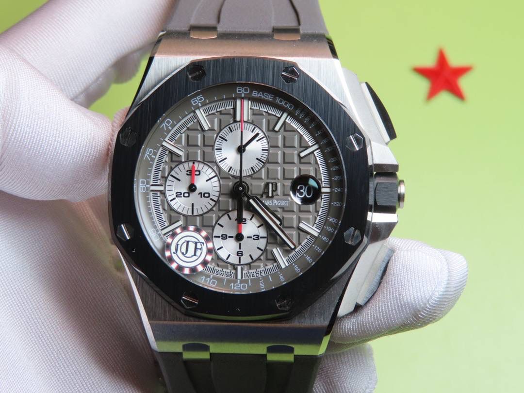 爱彼皇家橡树离岸型计时码表