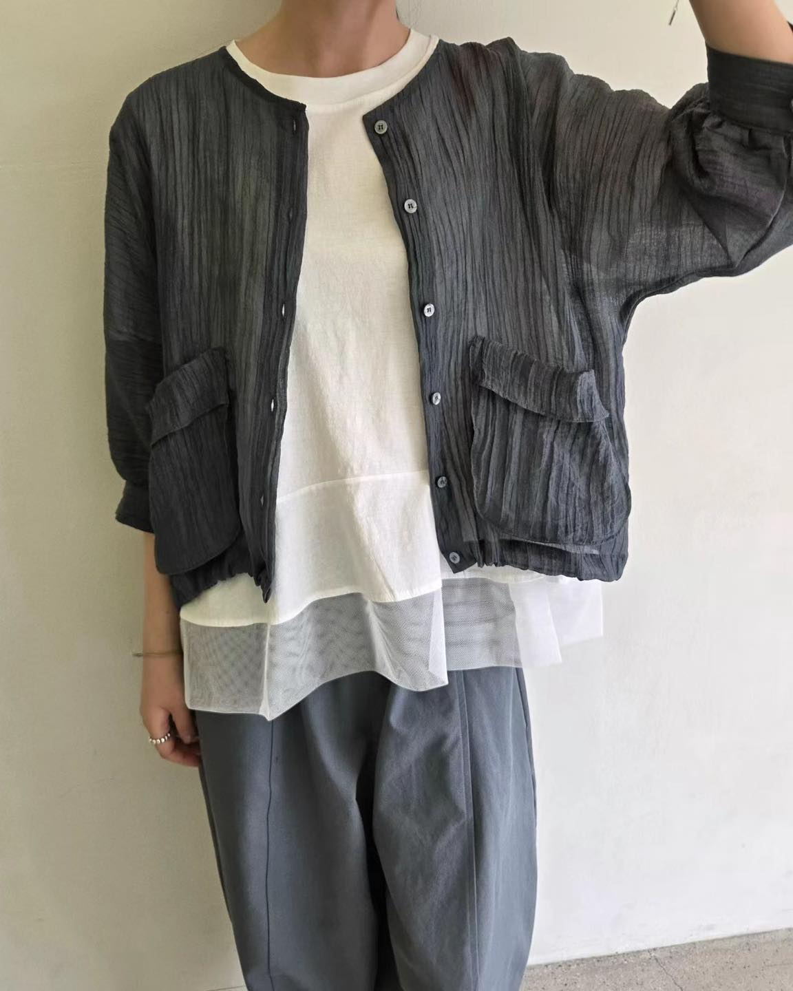 可束腳中袖皺皺恤衫外套