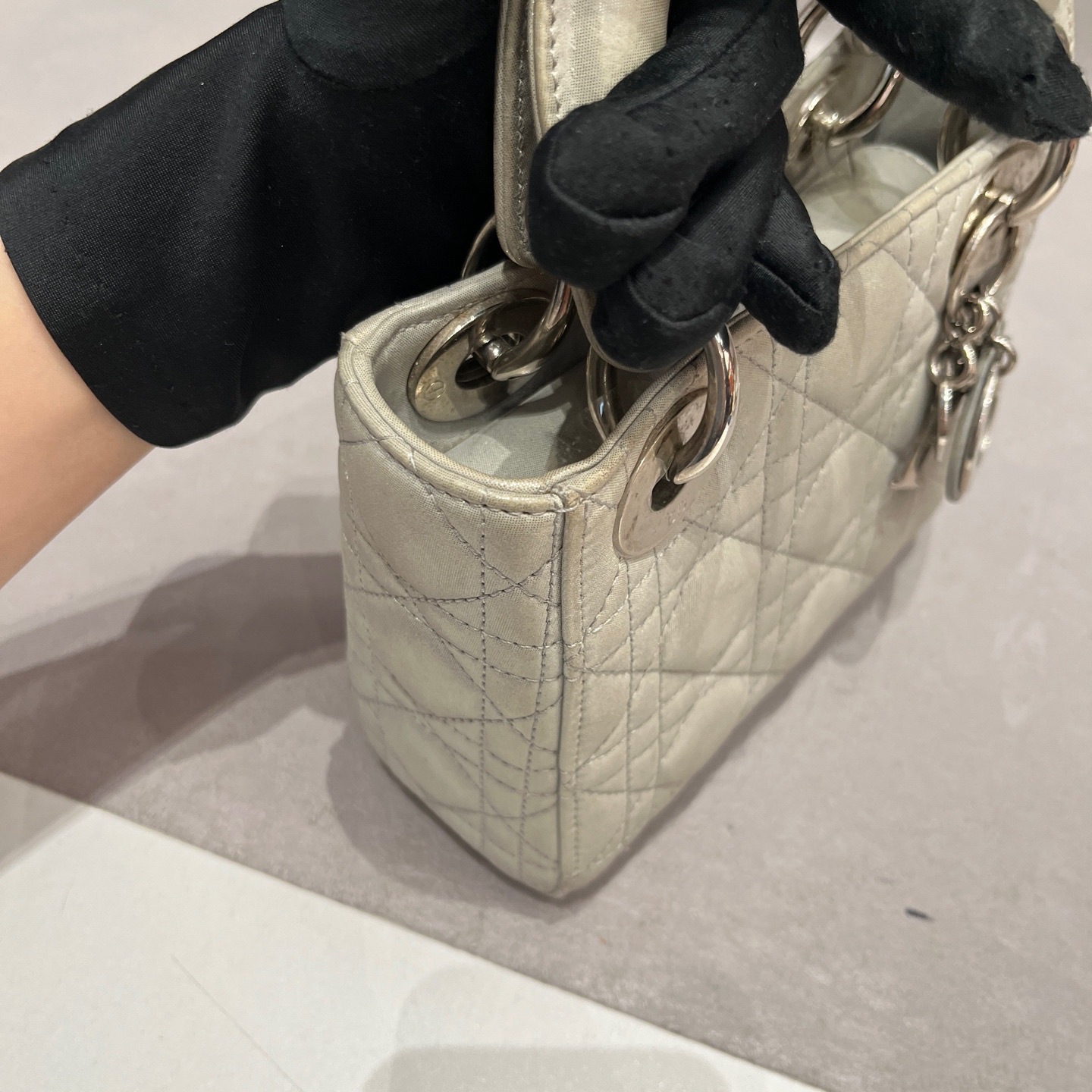 【預訂貨品】Lady dior三格珠光灰銀扣戴妃包