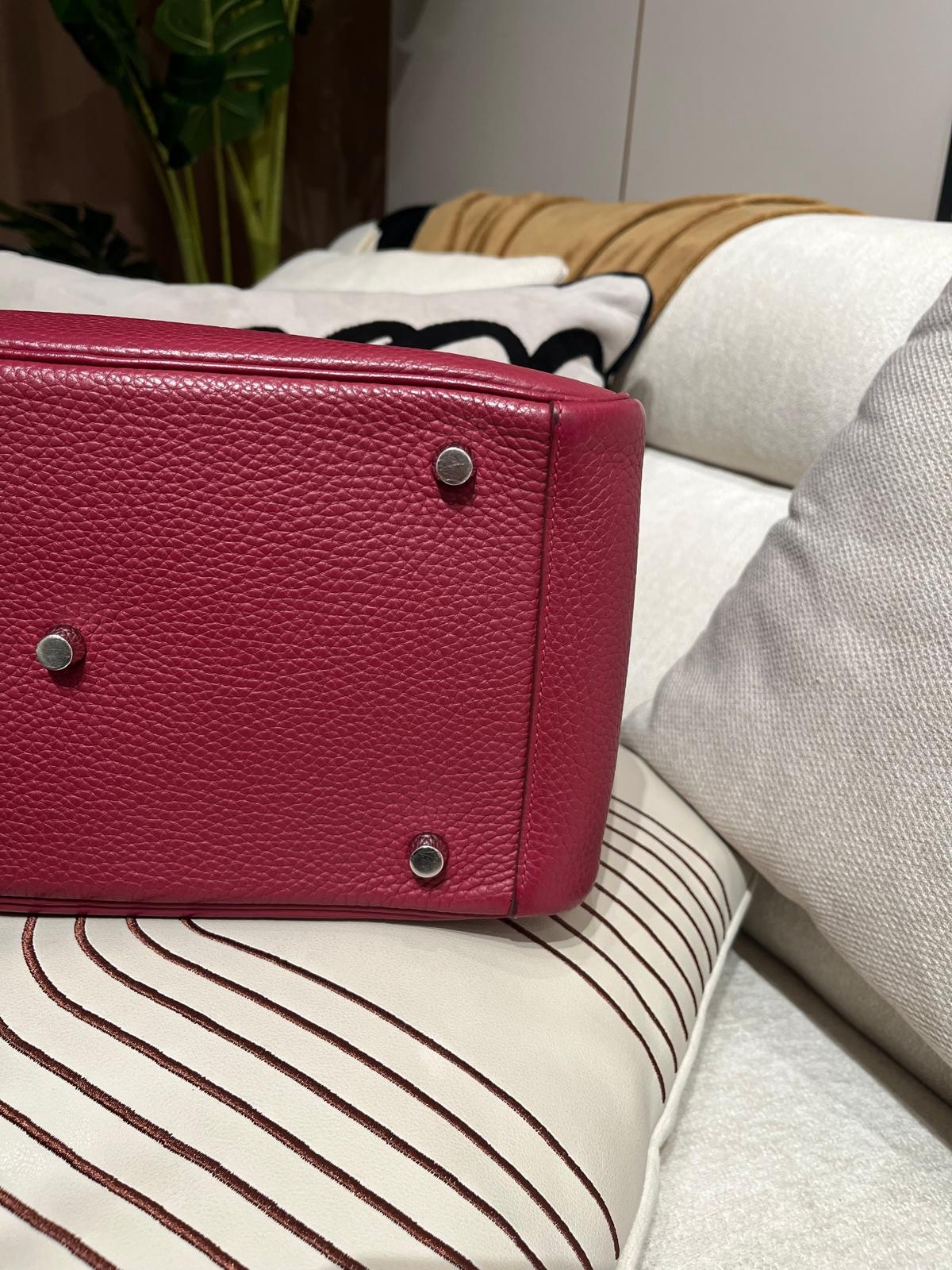 Hermes Lindy 30,Rubis , STAMP T 100%Authentic,95%new ✅香港專門店收據✅dust bag✅box 