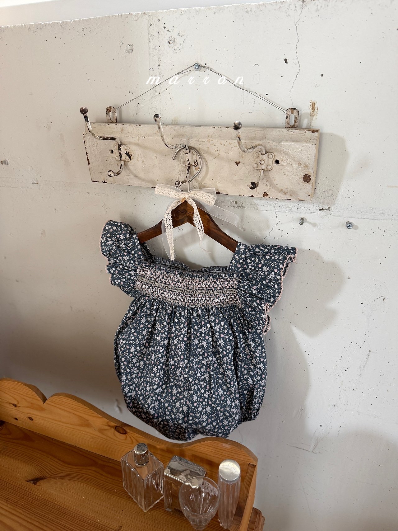 ☀️預訂 韓國直送☀️🇰🇷Marron兩色花卉荷葉袖背心包屁衣