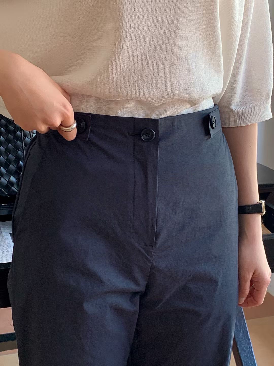 輕薄舒服直筒褲