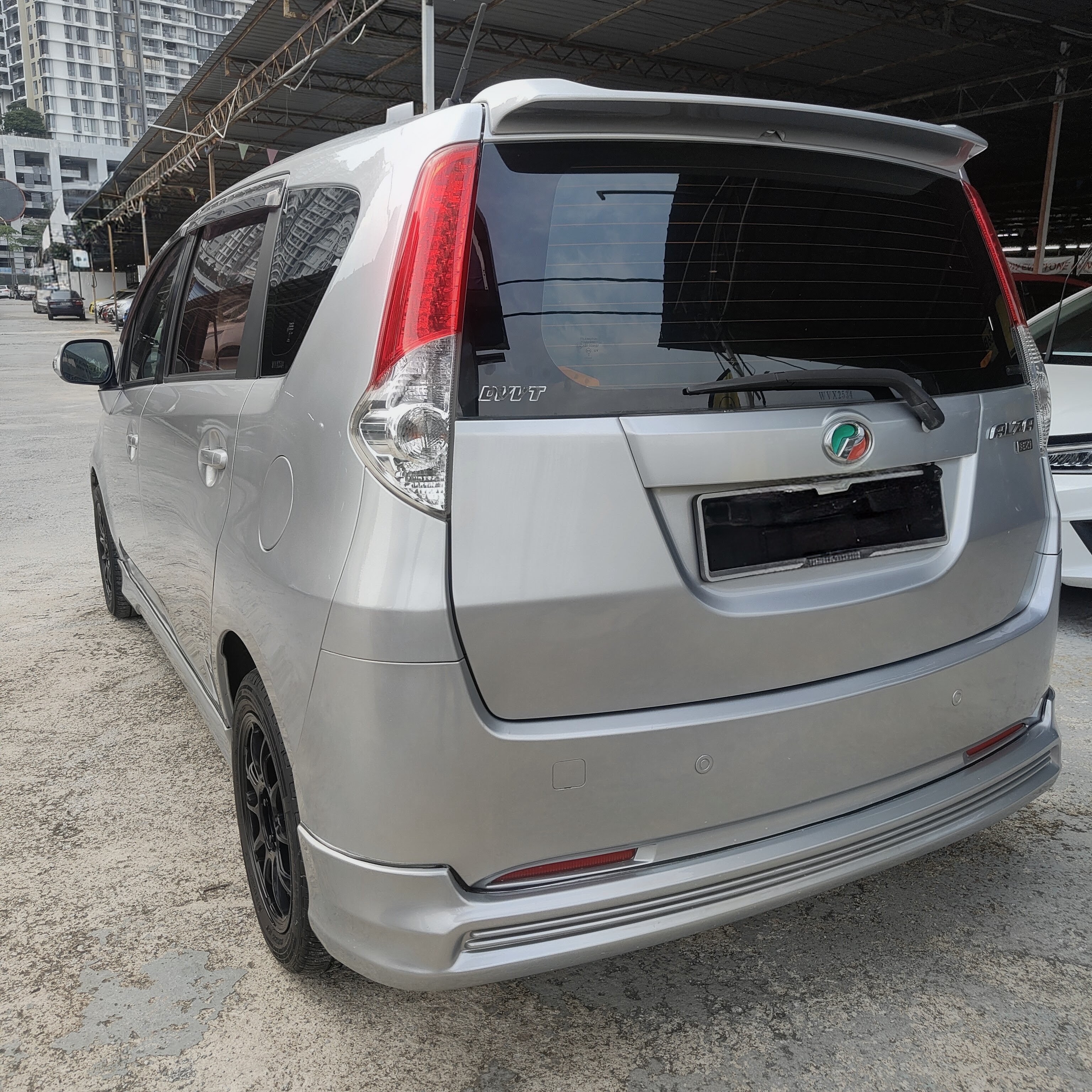 2011 PERODUA ALZA 1.5 EZI 