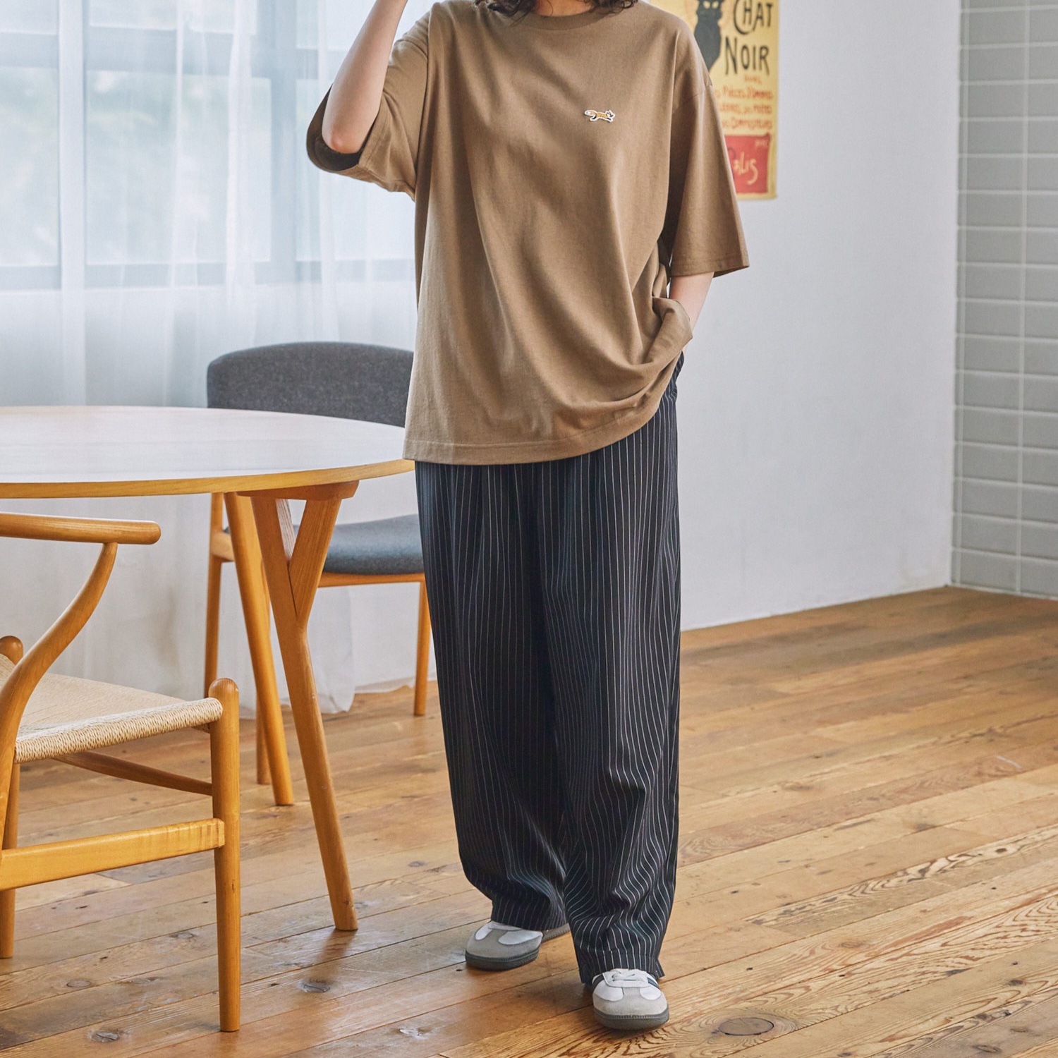 【✨️日本🇯🇵 pre-order 刺繡 logo tee✨️】 【共10色 | Size：S/M/L | 米色+酒紅邊/米白/黑色/mocha/灰色/海軍藍/淺藍/紅色/灰黑/黑白間條】