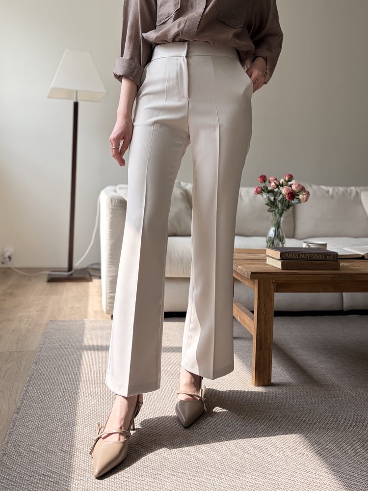 Classique Tailored Pants (Light Beige)