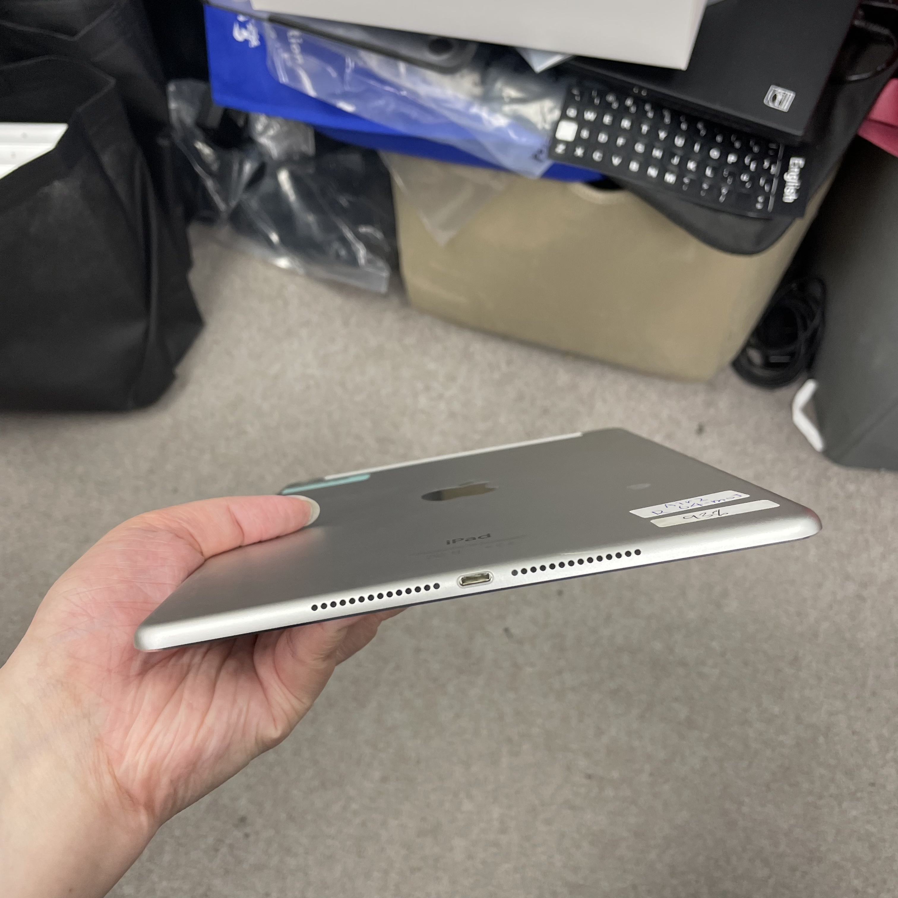 *D01592 iPad Air 2 勁靚機 64GB 插卡版 銀色 sliver