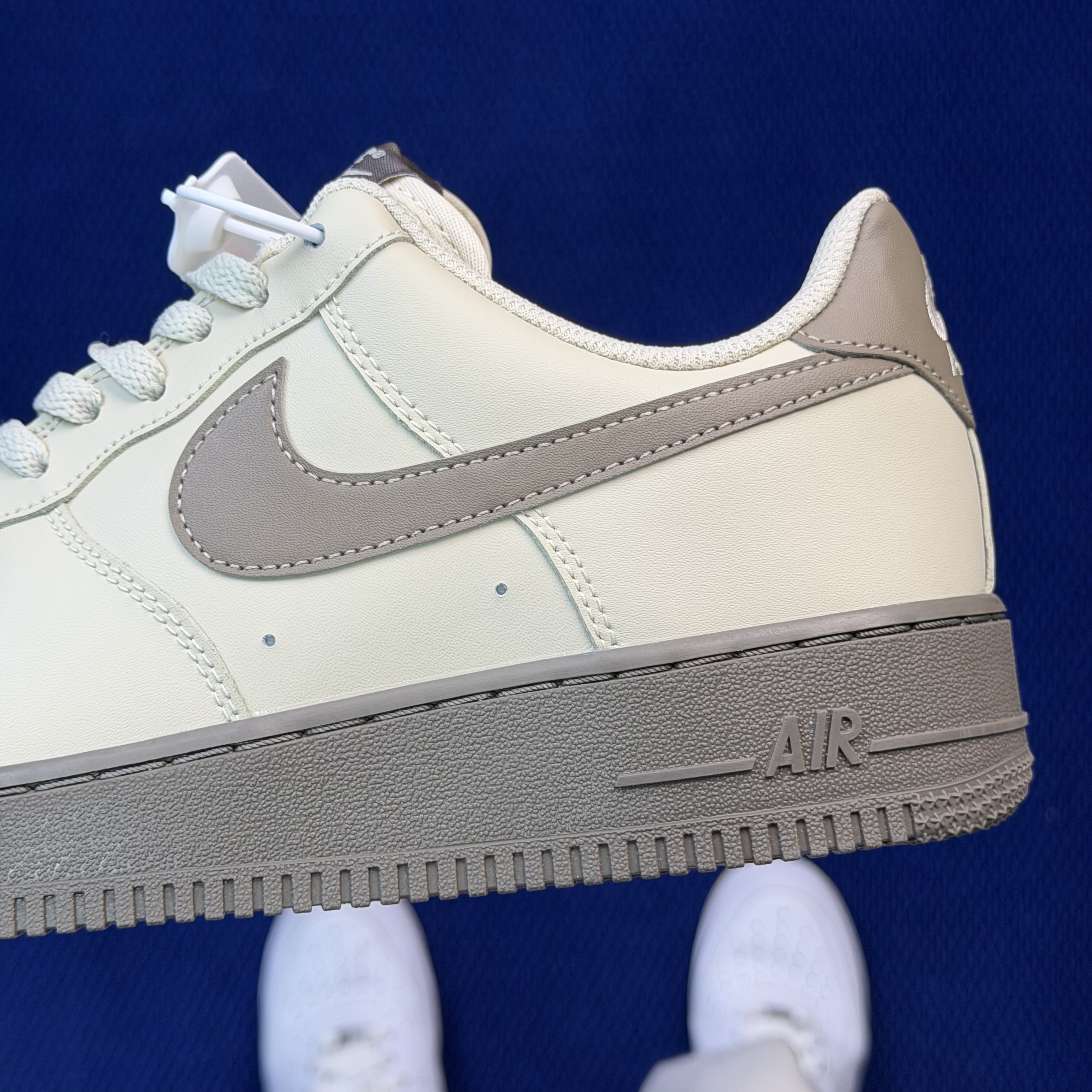 Nike Air Force 1 '07 FJ4146-201