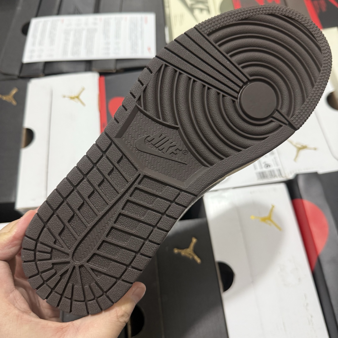 Travis Scott x Air Jordan 1 Low OG "Reverse Mocha" DM7866-162