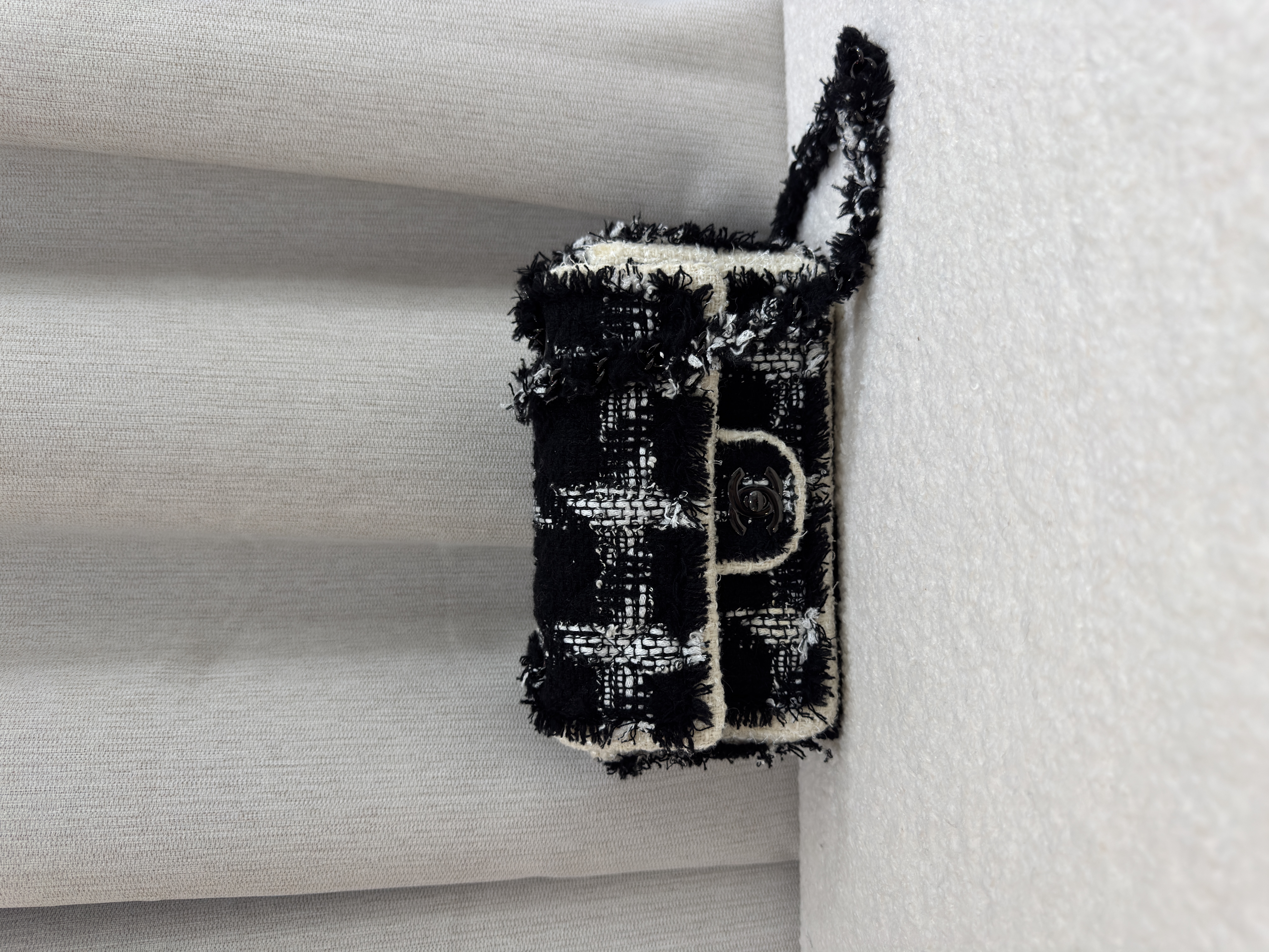 Pre-Owned CHANEL Mini Rectangular Classic Tweed Tartan / Product Code : 26022128