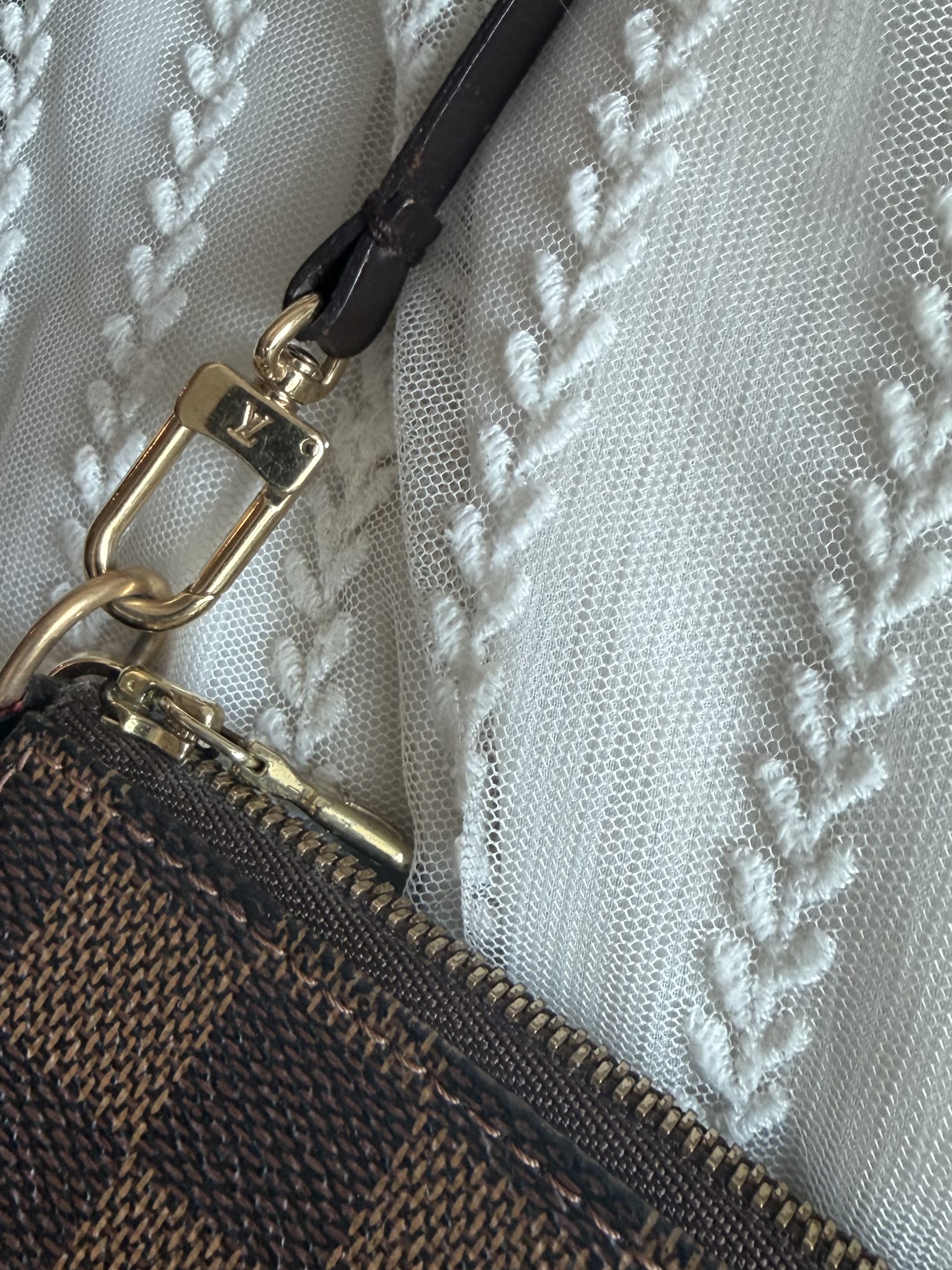 Louis Vuitton Damier Ebène Canvas Pochette Accessoires 