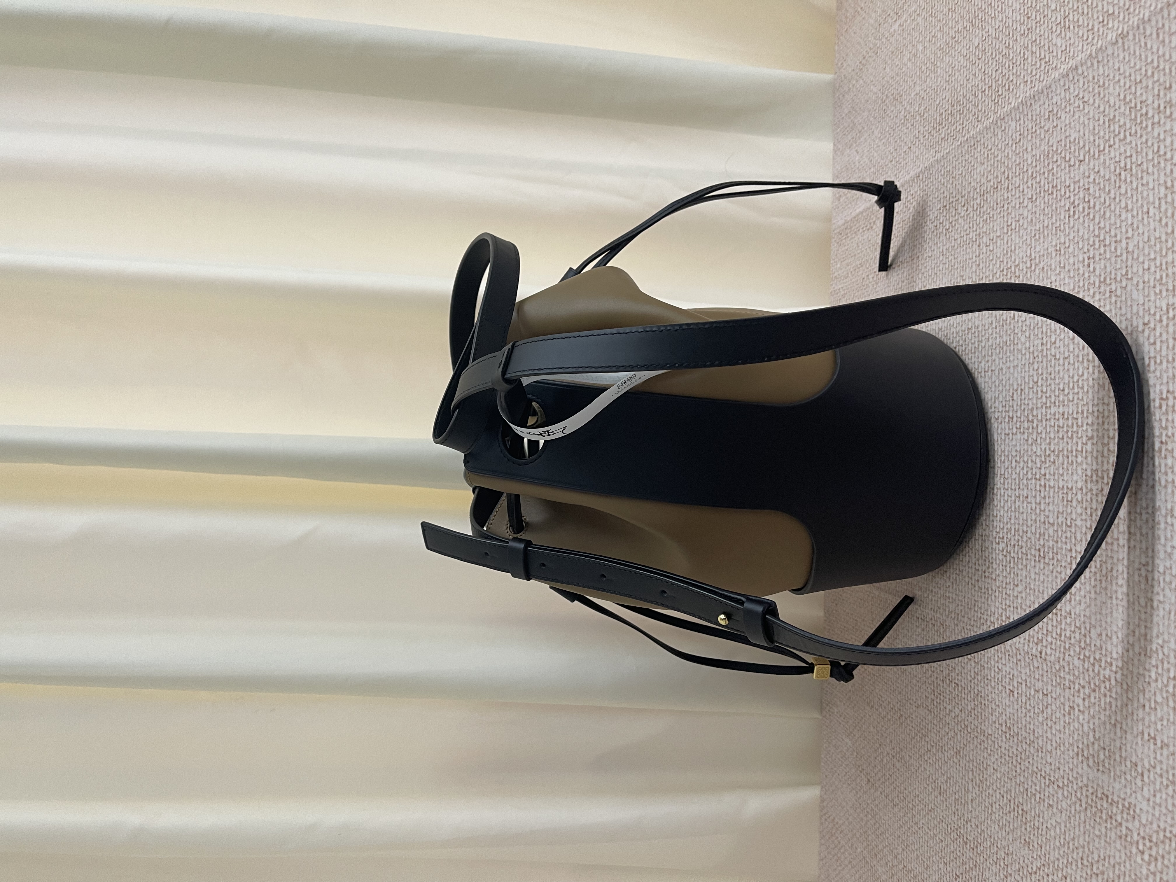 Pre-owned Loewe Balloon Bag/ Product Code: 26022801