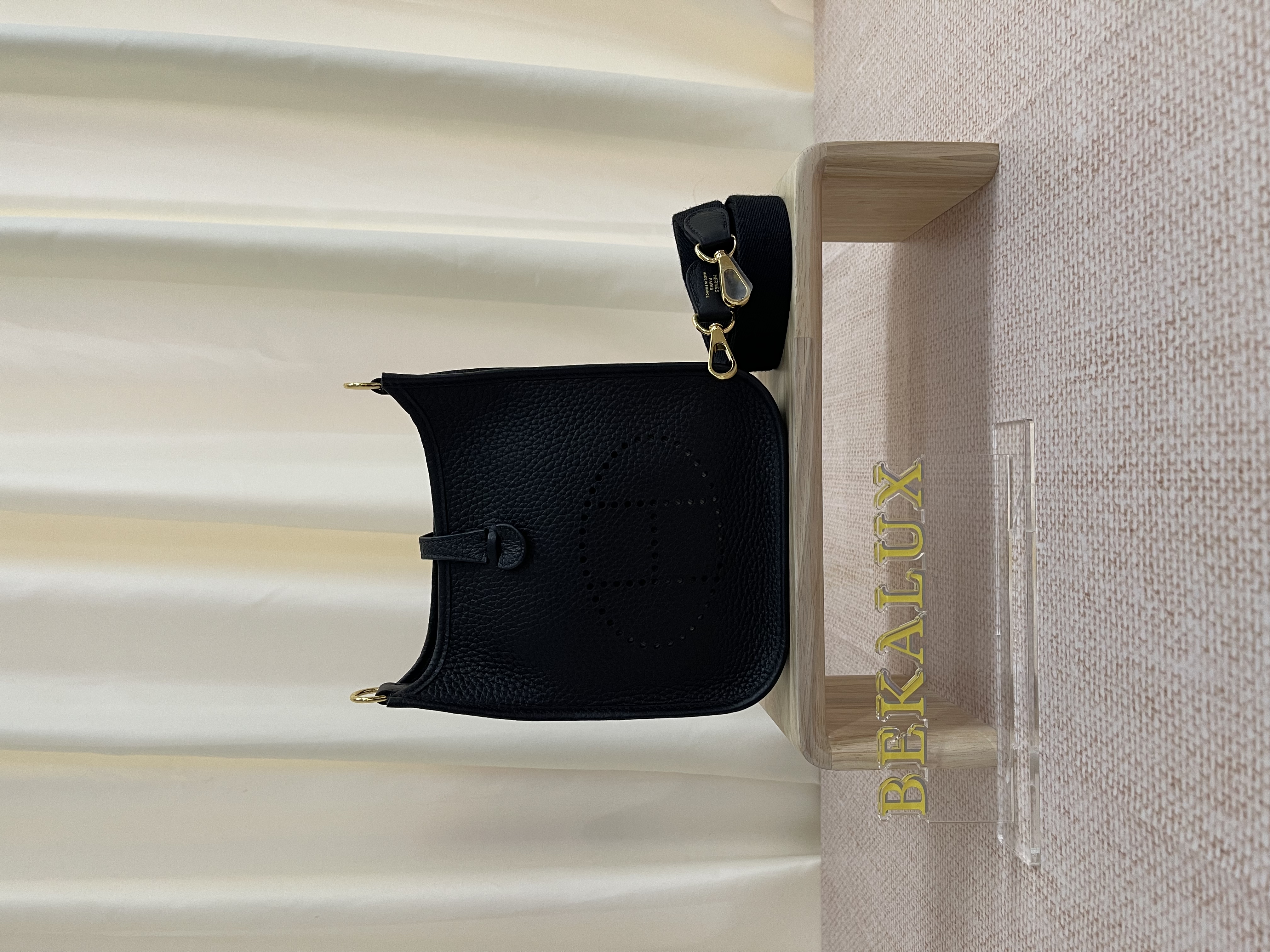 Pre-Owned HERMES MiniE / Stamp W / Product Code: 26022503