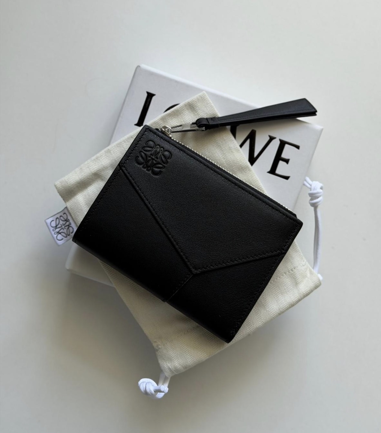 訂貨📮Loewe 男裝黑色牛皮 Puzzle 銀包 