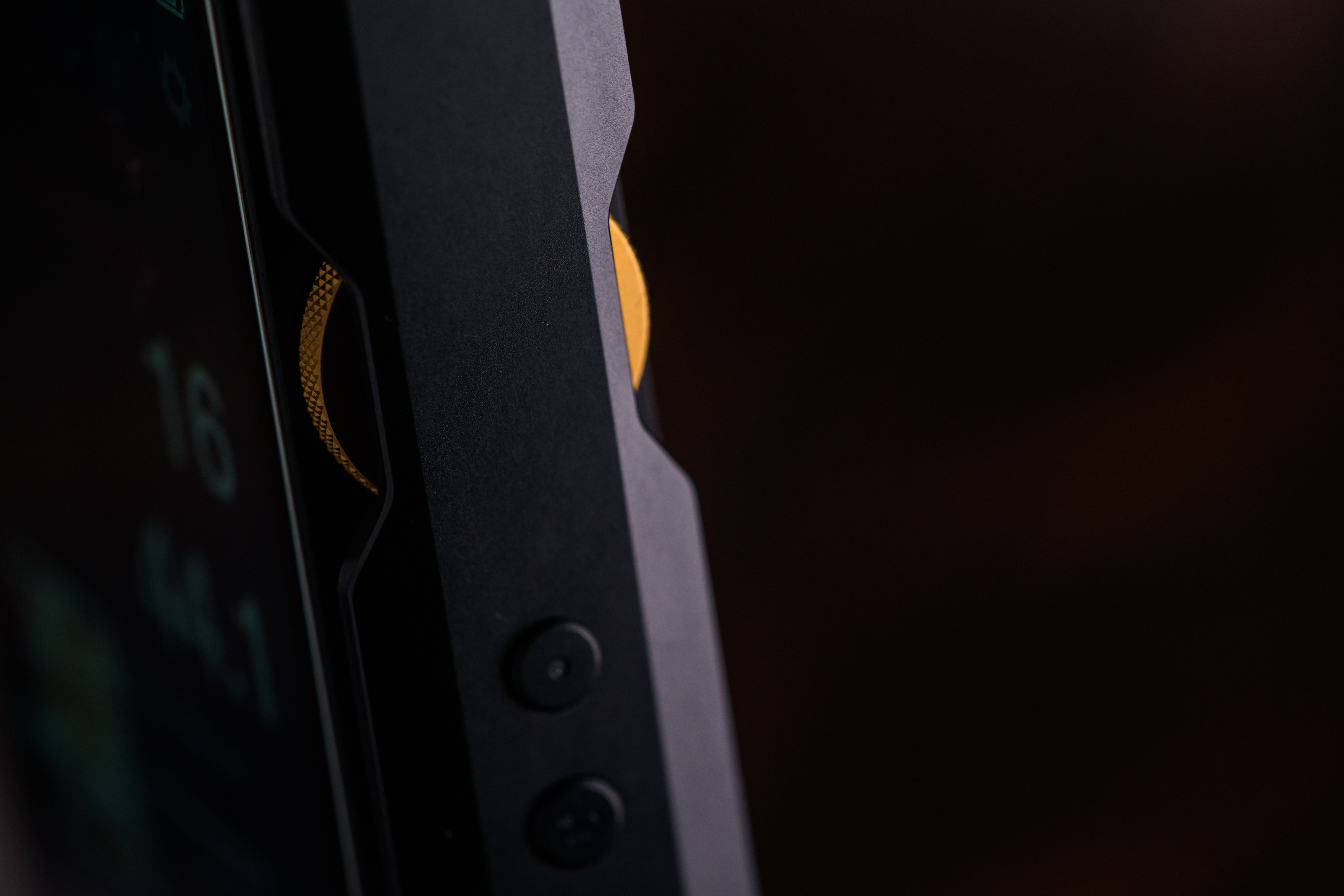 LUXURY & PRECISION P6 PRO 至高聽感分立R2R便攜播放機