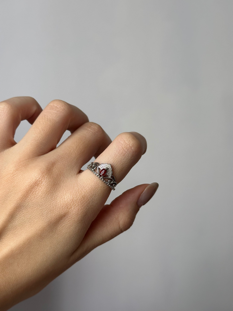 石榴石戒指 ｜ Garnet Ring 