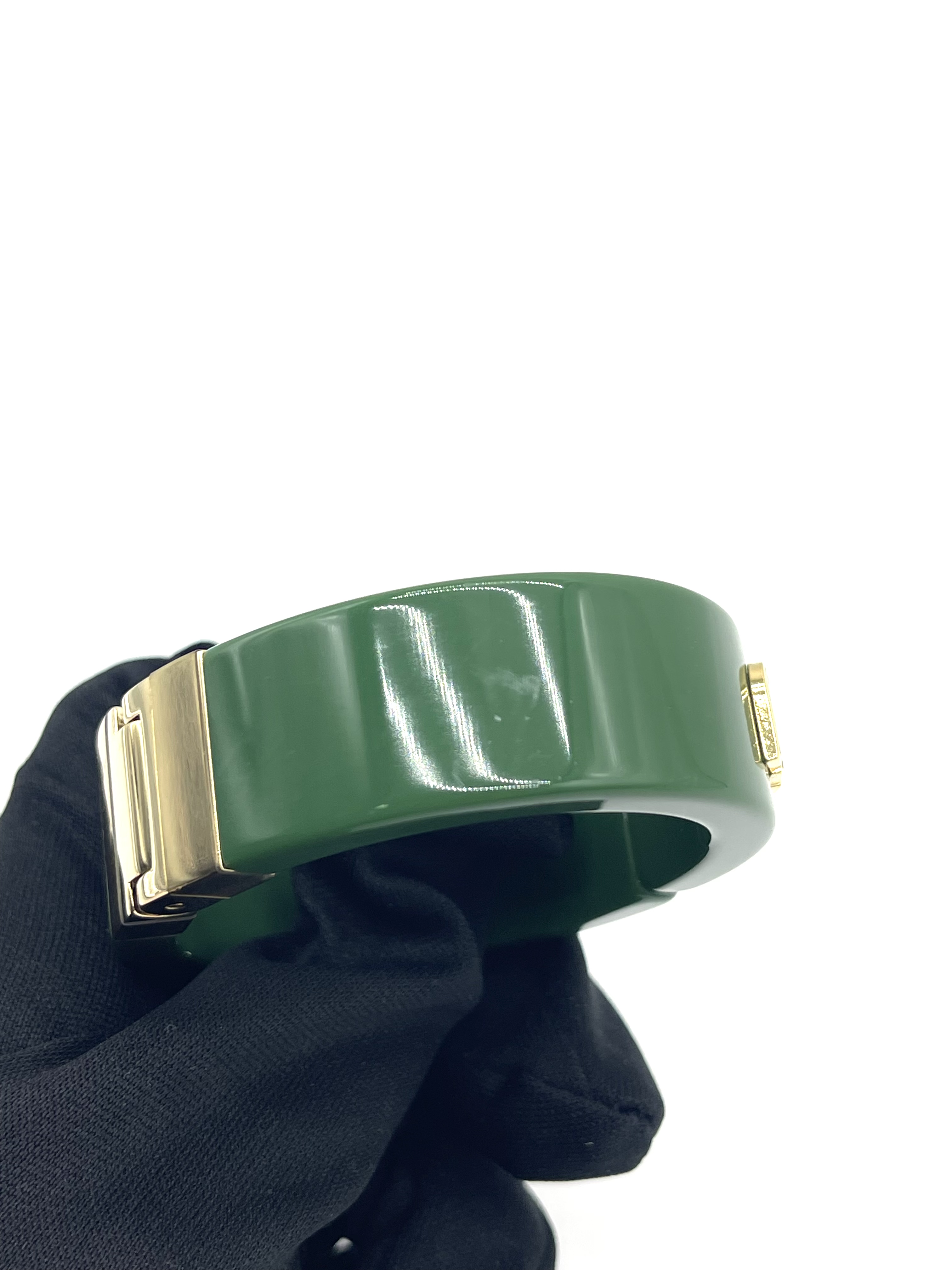 Pre-owned Miu Miu green Plexiglas logo bracelet / Product Code: 26050620