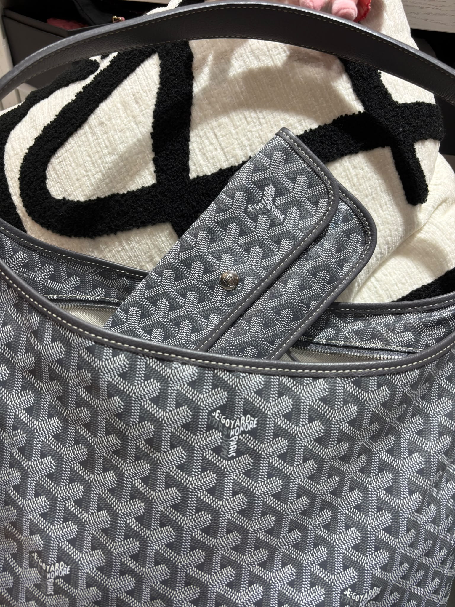 Goyard boheme hobo bag   100%Authentic, 98%New ✅Dust bag