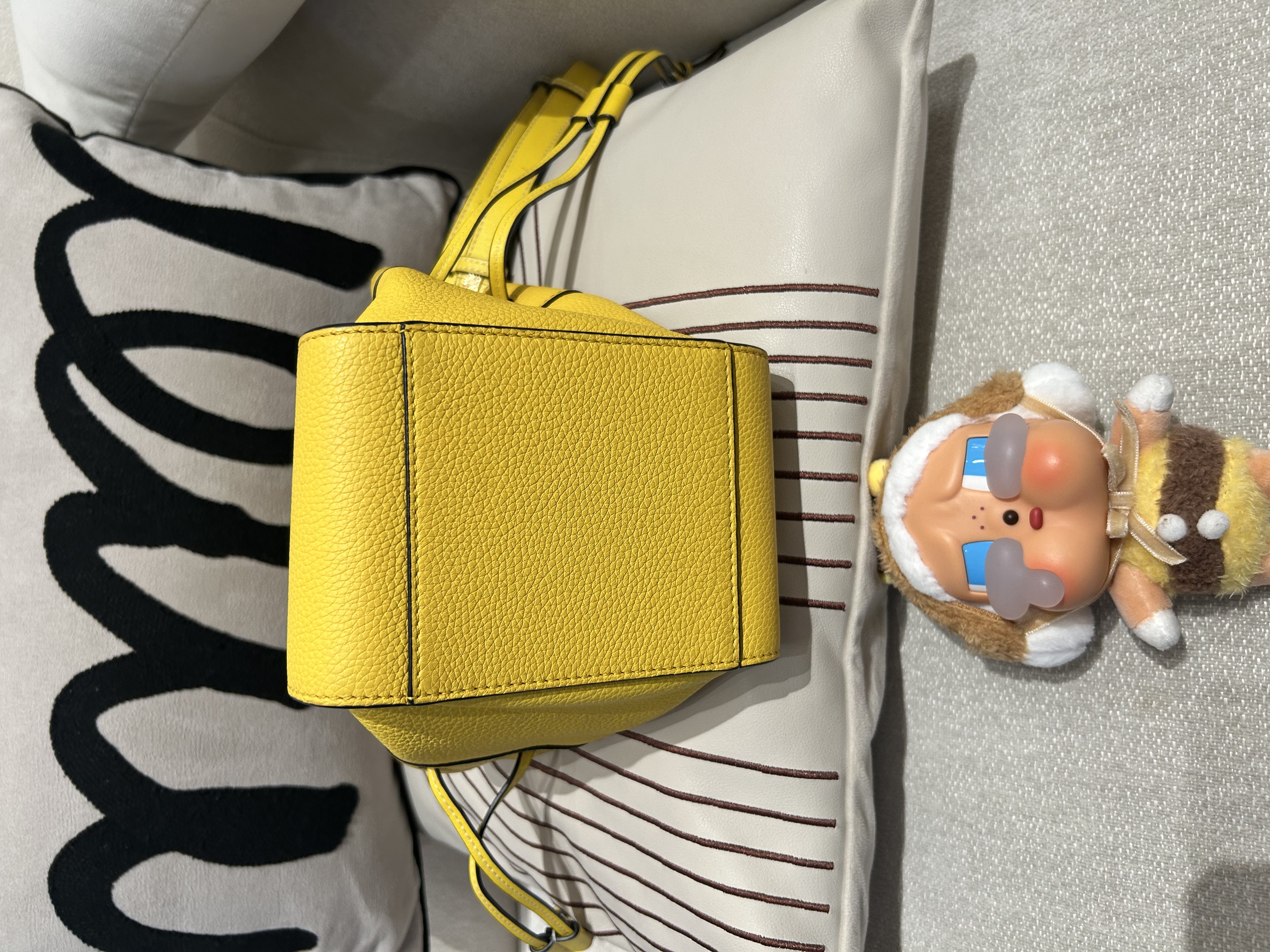 Loewe mini hammock 100%Authentic,95%new ✅booklet✅dust bag 