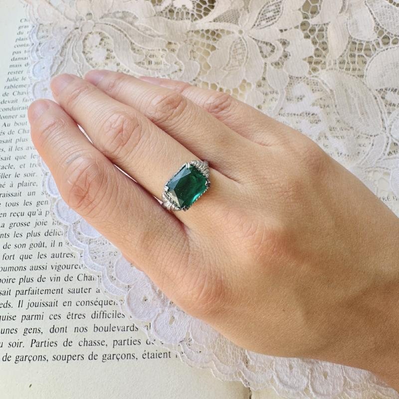 European Mid-Century Art Deco Style Faceted Emerald Glass SIlver Tone Ring - HK ring size 10 （AX145）