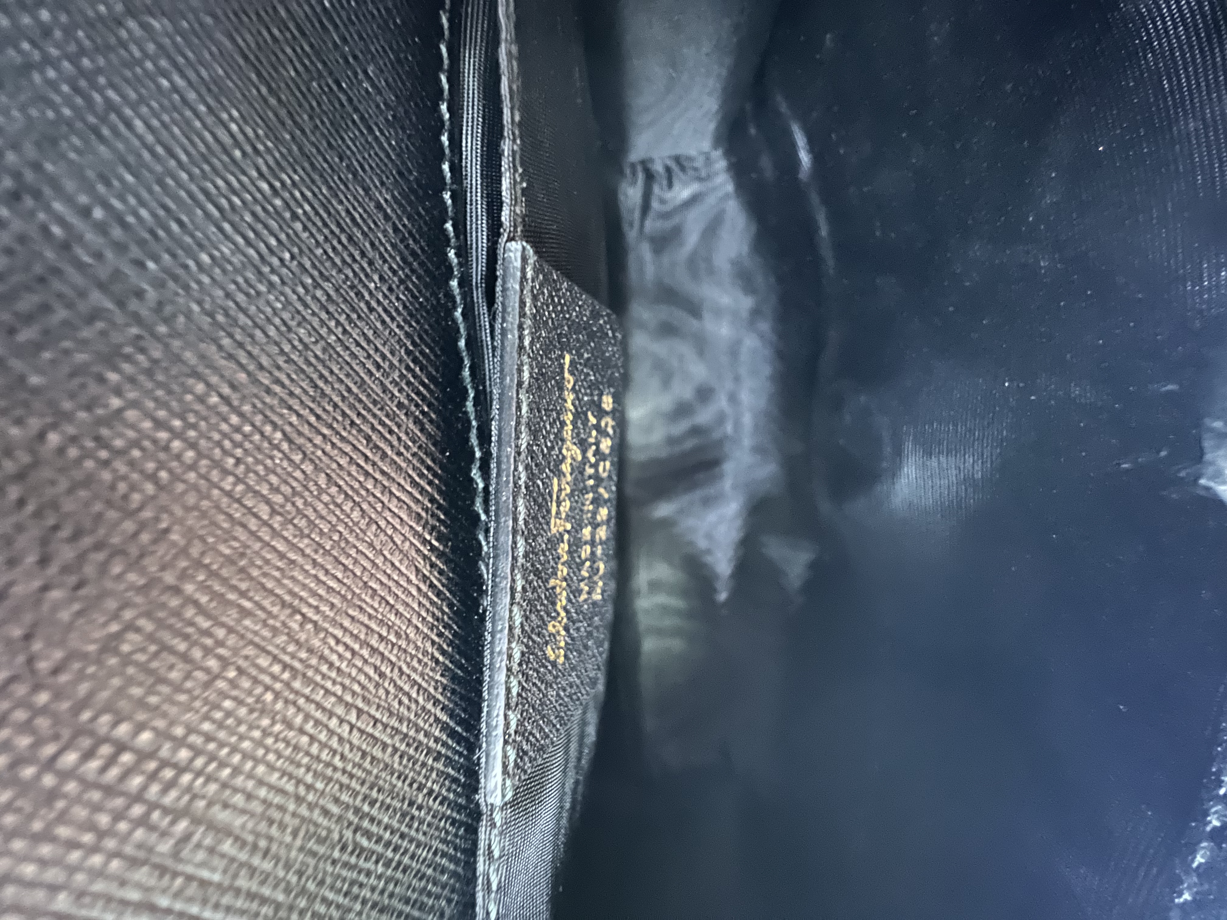 Pre-Owned Salvatore Ferragamo Ginny Vara Bibbon / Product Code: 26041104