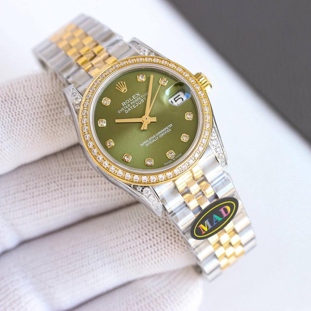 C厂 劳力士 ROLEX 🎮MK5 GMT格林尼治升级版。采用正品一致904L钢材，一体成形的陶瓷白金字体圈口与正品一致。🎮全新3285一体机芯。同步正品GMT针通过正反调时间及日历，配件通用原装。904L钢表壳表链，蓝宝石镜面，超级夜光，双向陶瓷旋转表圈，折叠表扣