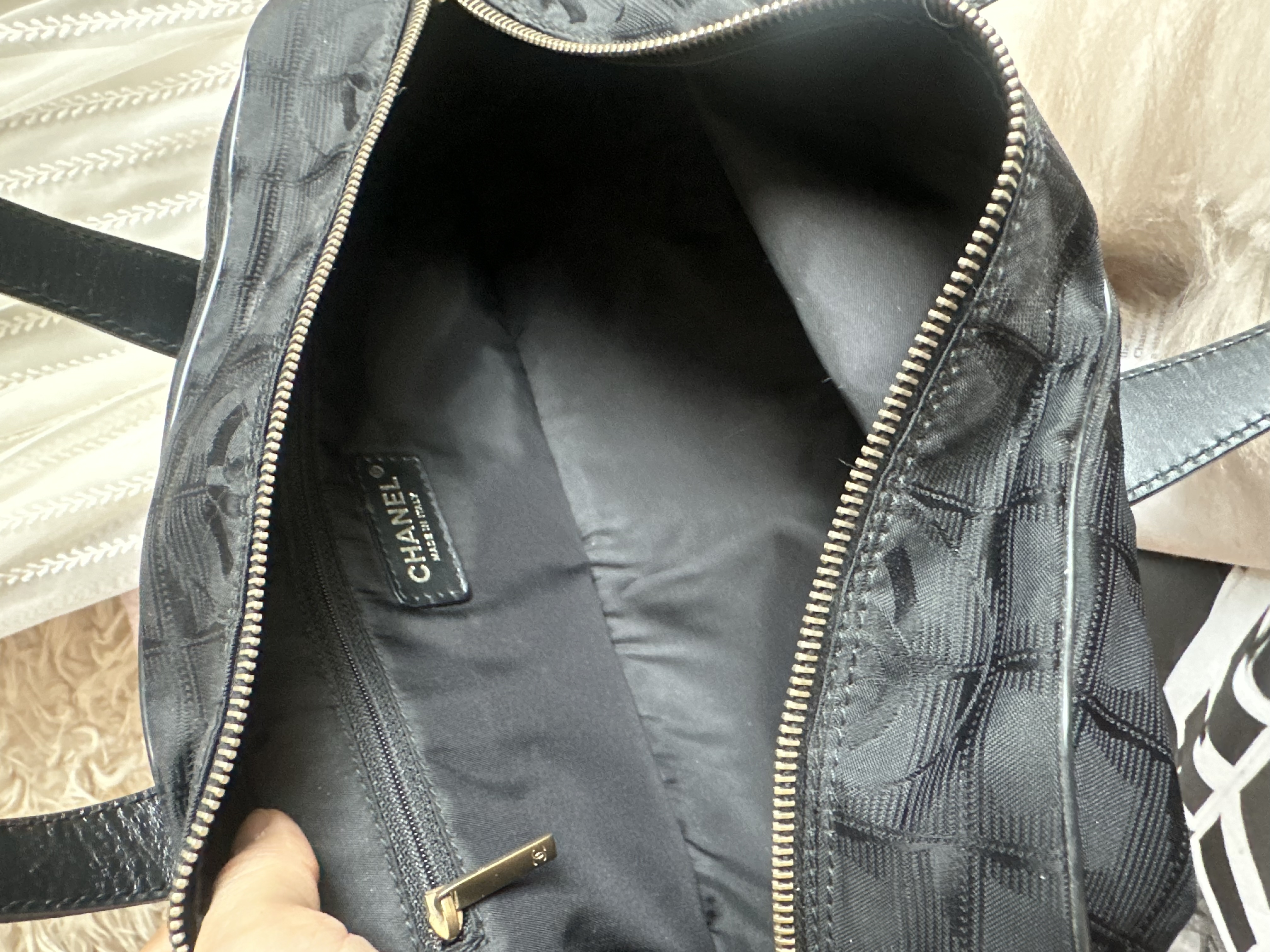 美品  03-04 vintage chanel black jacqurd shoulder bag 