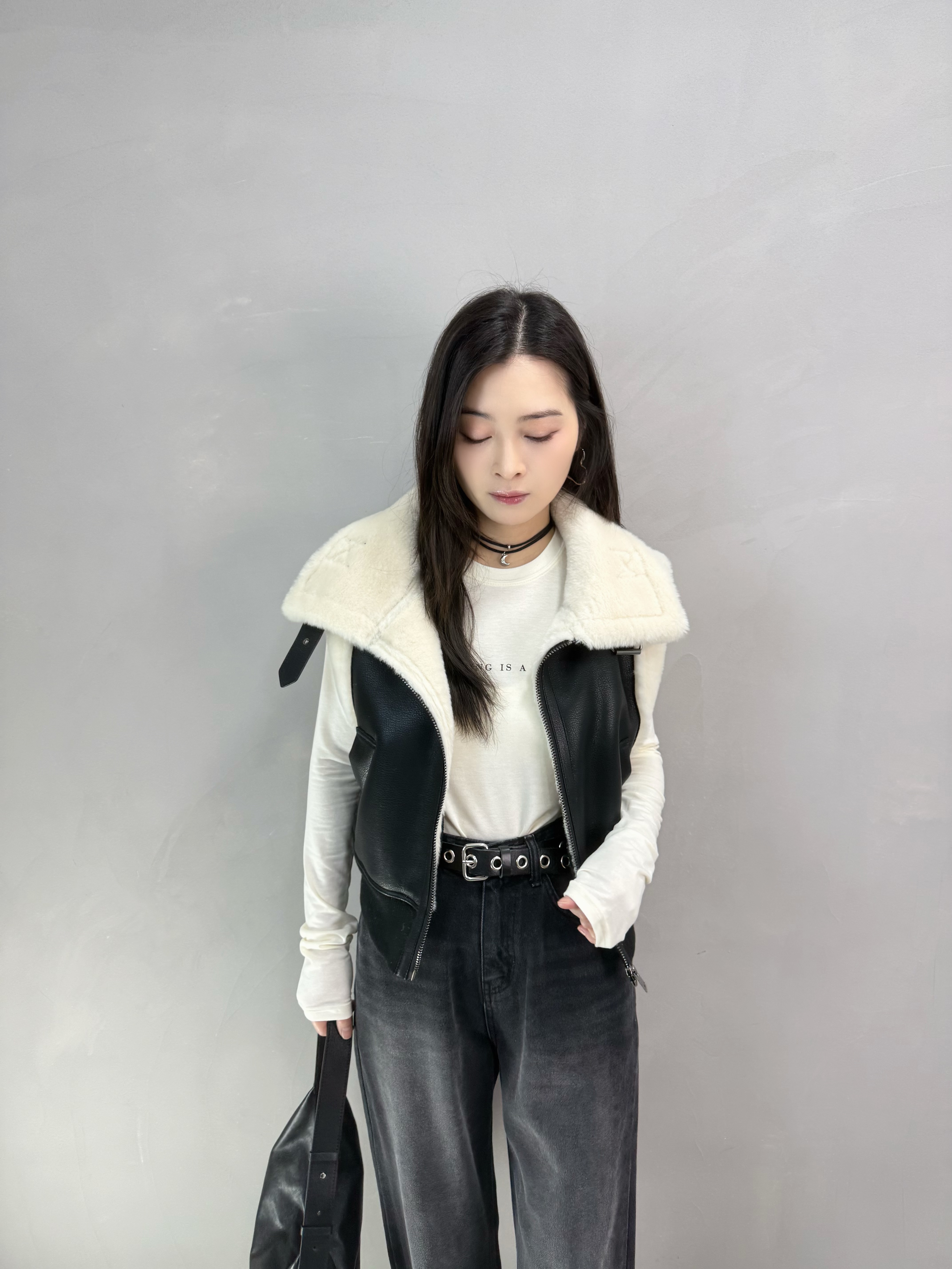 G85 細英文字長袖tee