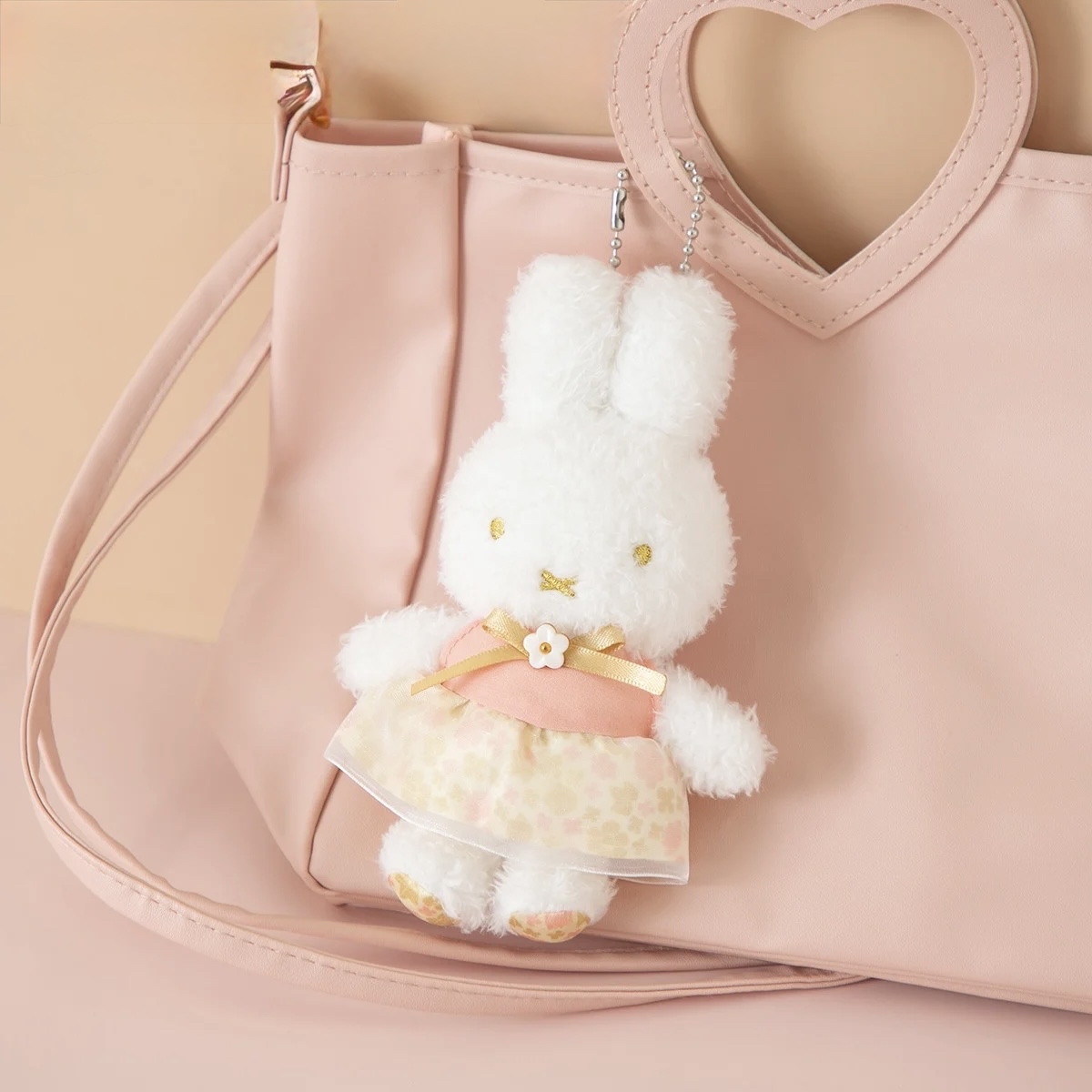 新貨到店 [日本直送] Flower Miffy池袋陽光城Alpa商店10週年紀念系列 掛件/公仔