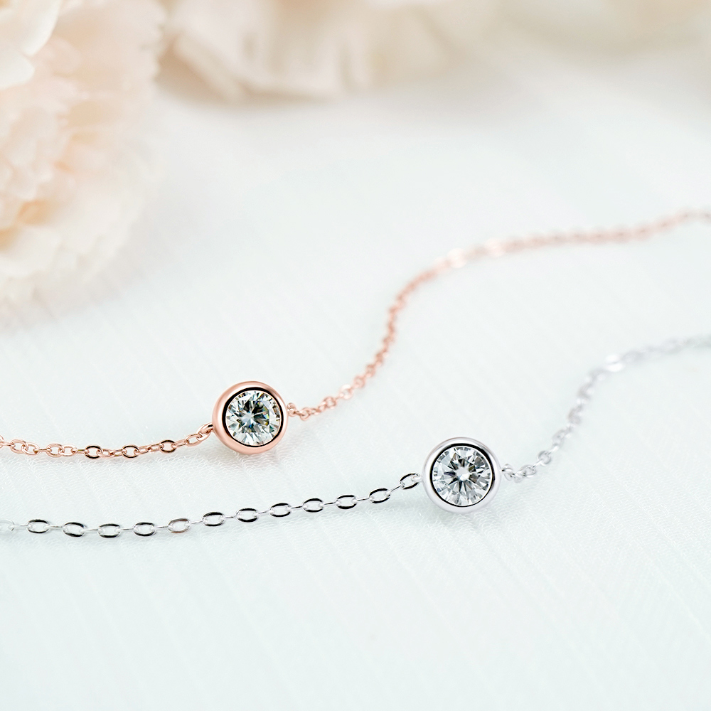 📦訂購 台灣限定 STORY 故事銀飾 簡愛單鑽莫桑石純銀手鏈