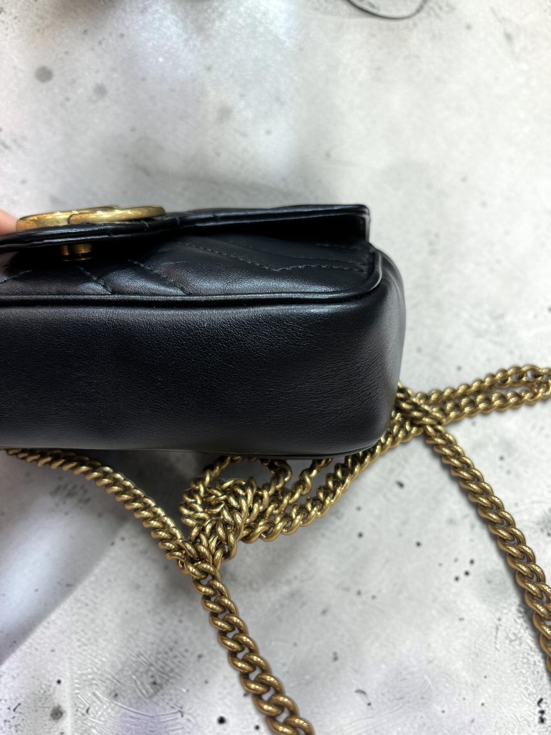 Gucci GG Marmont mini Chain Shoulder Bag 476433 Calfskin 100%Authentic,95%new✅dust bag 