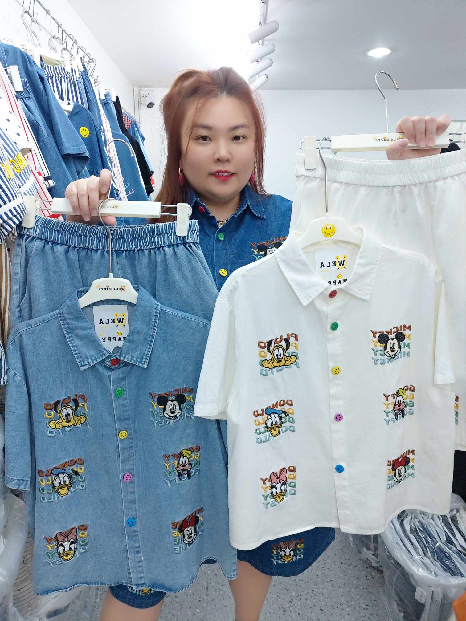 ENE08 米奇家族刺绣牛仔七分裤套装