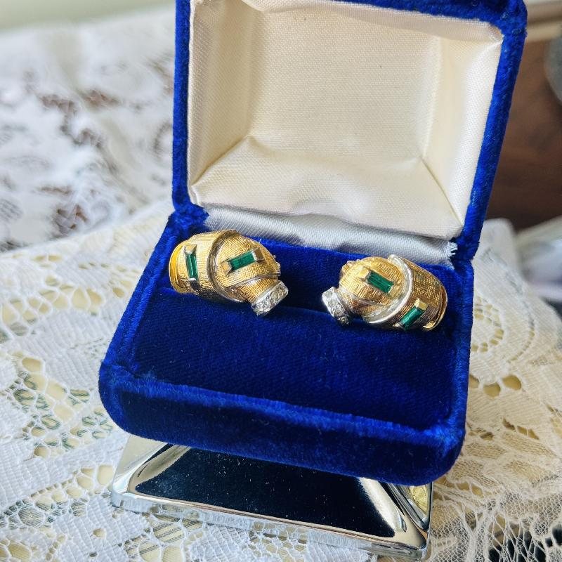 Vintage Designer Pierre Cardin Emerald Green Clip Earrings（MW232）