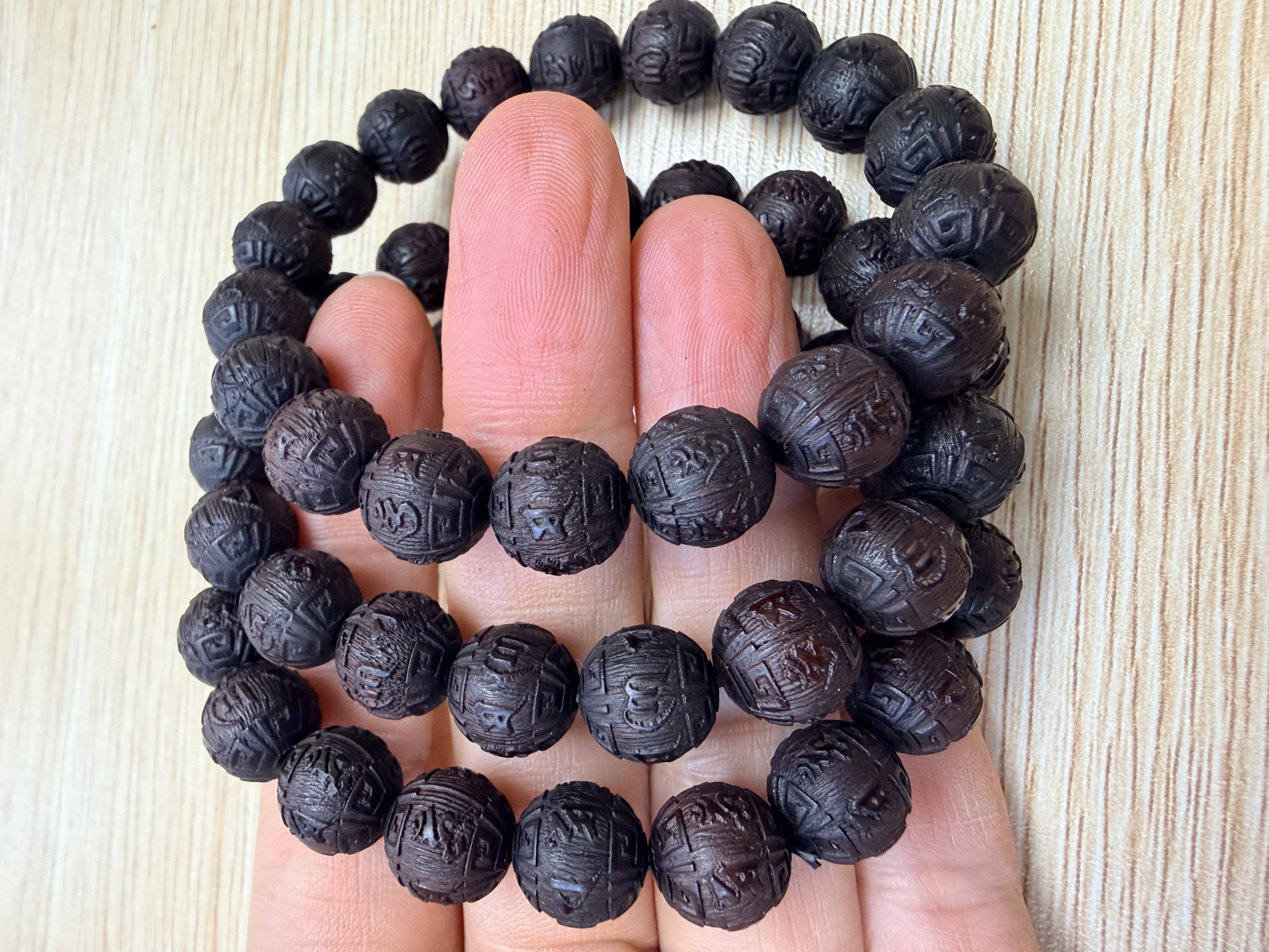 10mm 印度小葉紫檀六字大明咒手串 