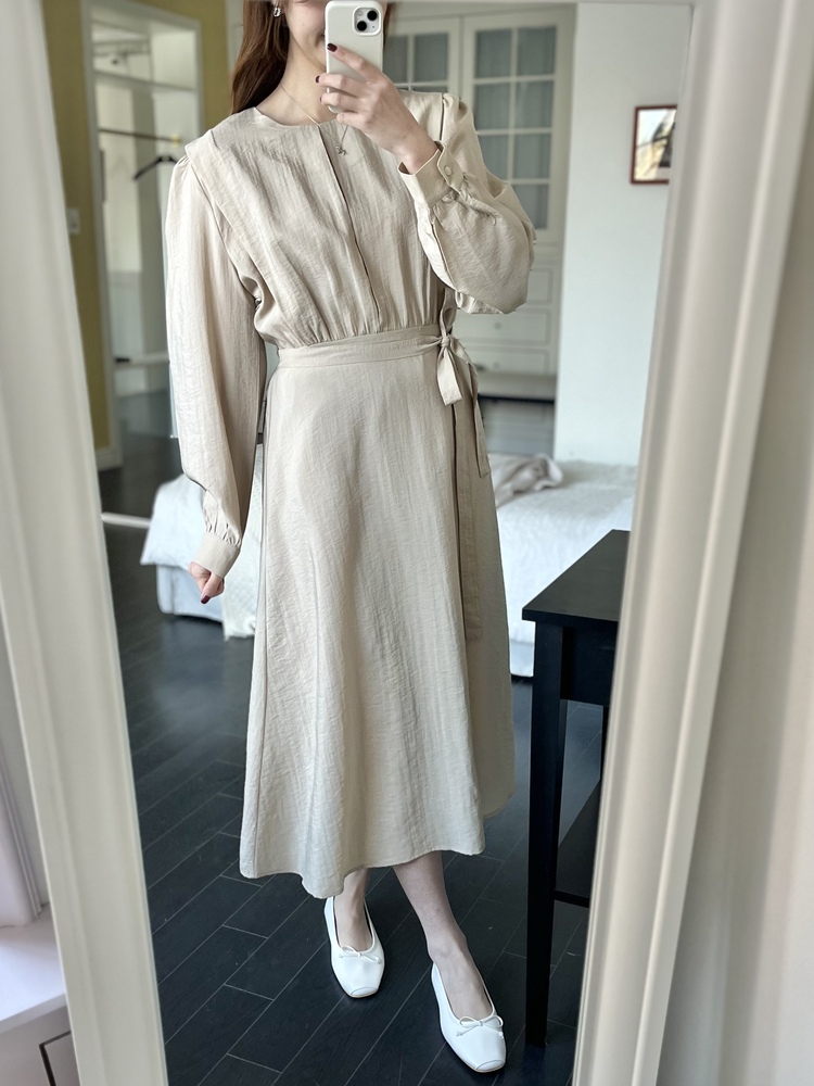 Pleated Yoke Detail Dress (Beige)