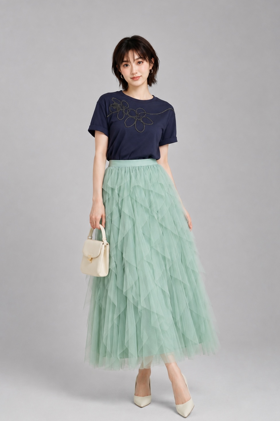 3202 Bloom Chain Embellished Tee