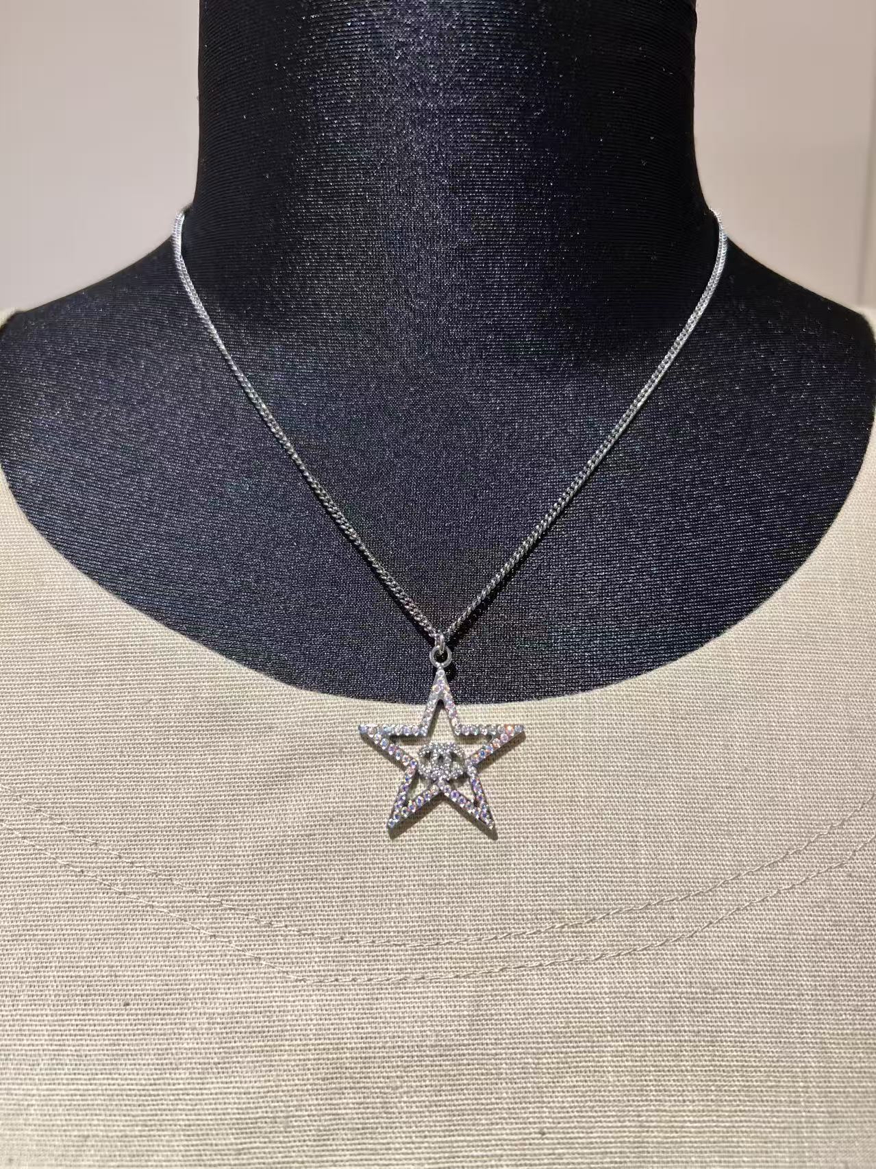 Chanel 星星項鍊