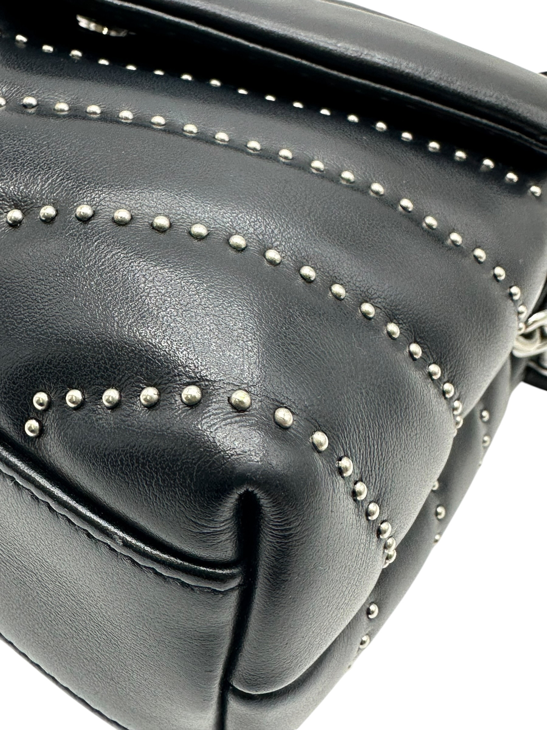 Pre-owned YSL Toy Loulou Studded bag / Product Code: 061906