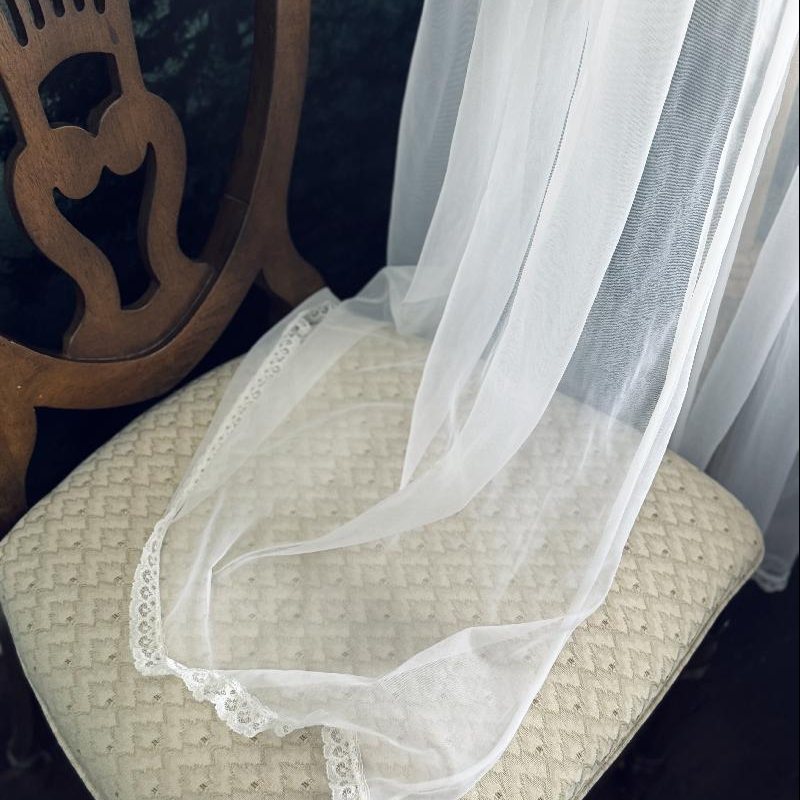 Vintage C.a. 1960s Embroidery White Chiffon Sleeping Gown (MT2522)