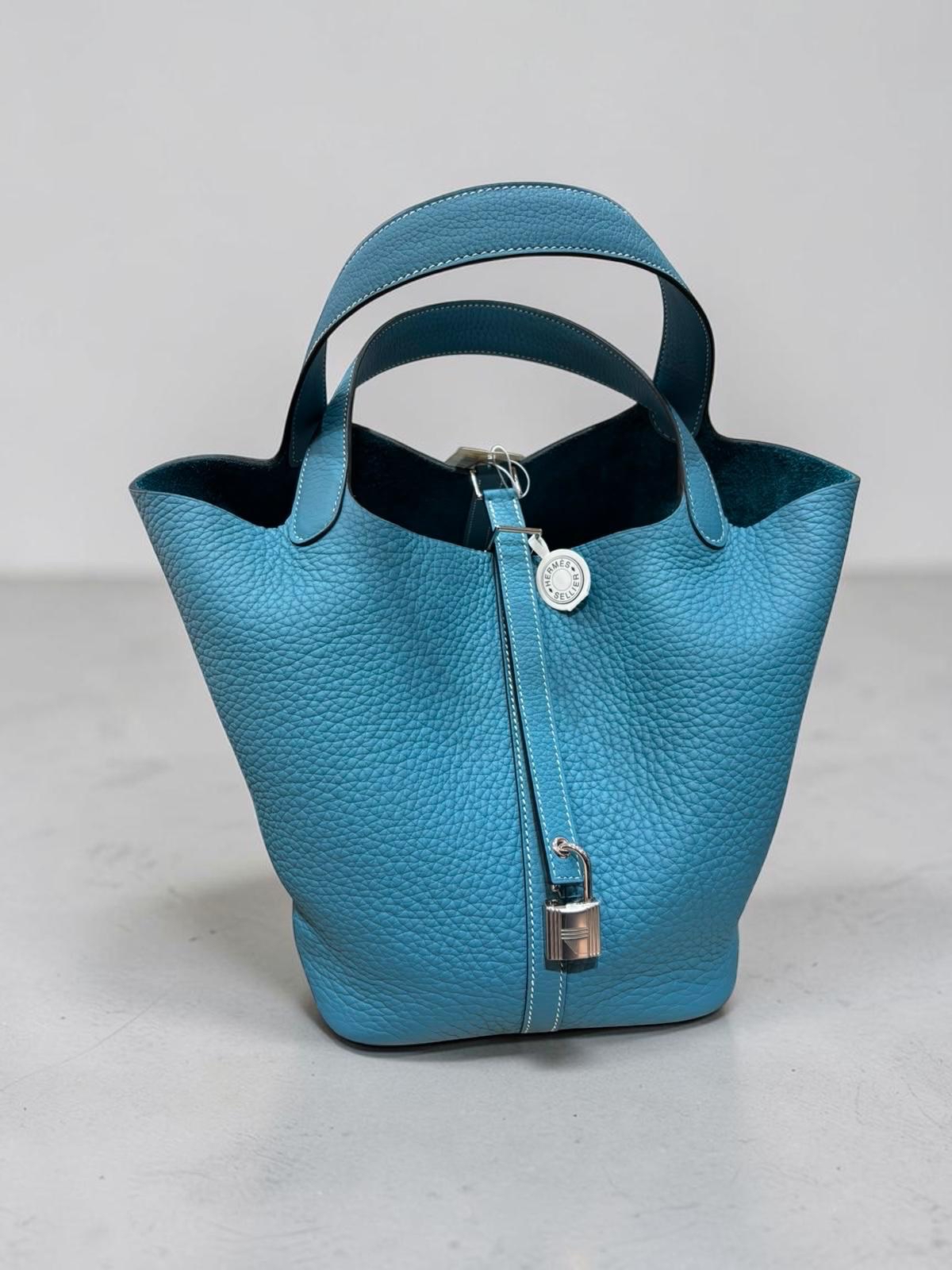 全新 Hermes Picotin 22 Stamp B blue Jean 100%Authentic, Brand New 全新 ✅Key Lock✅Dust bag✅Box