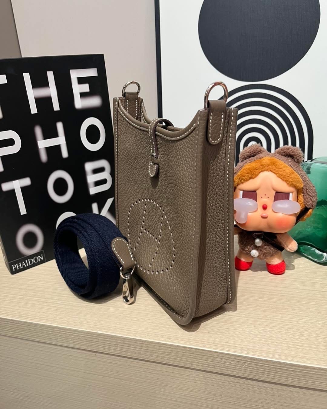 Hermes mini Evelyne,STAMP Z 100%Authentic,95%new✅塵袋