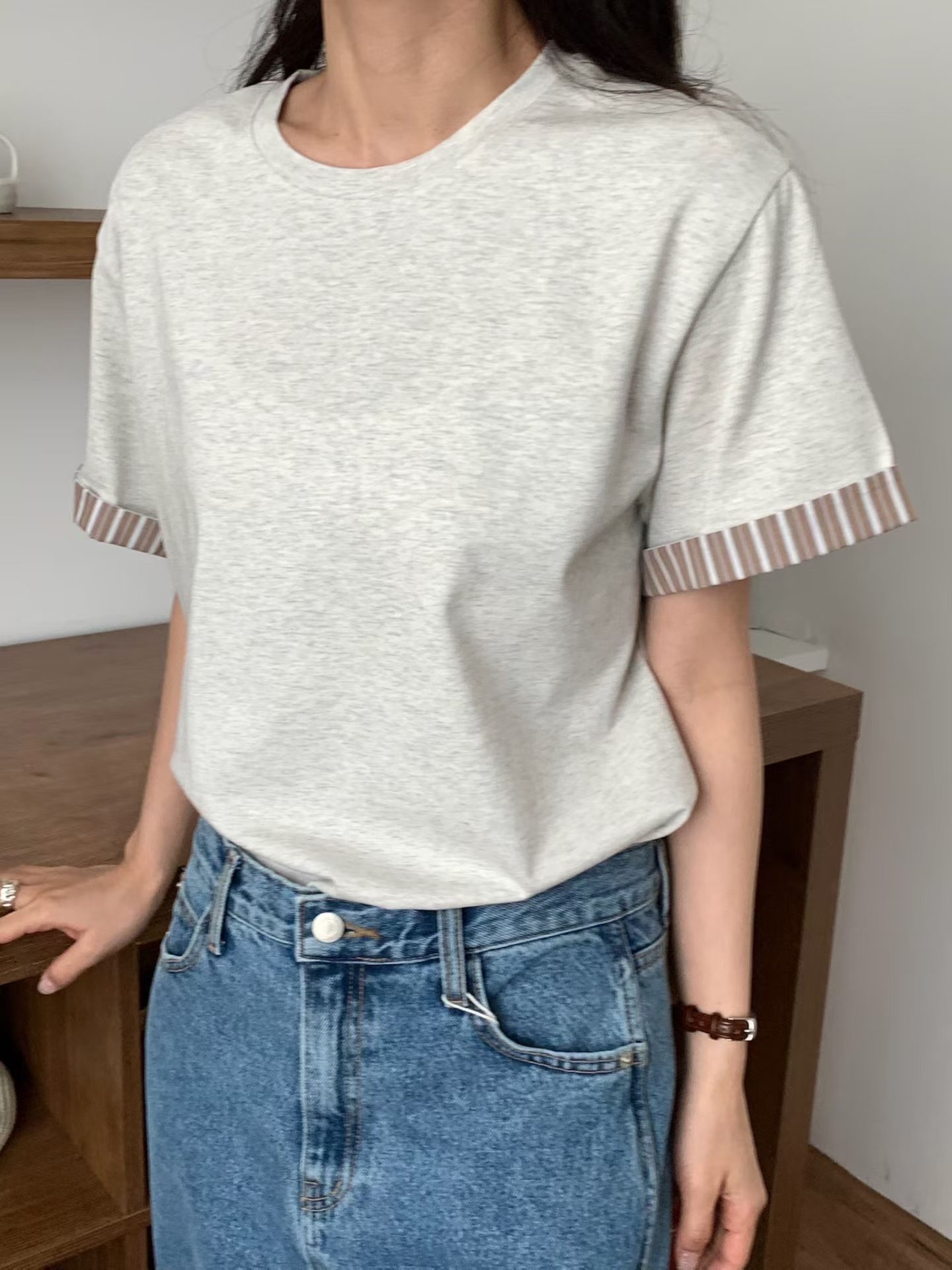 221095手袖間條恤
