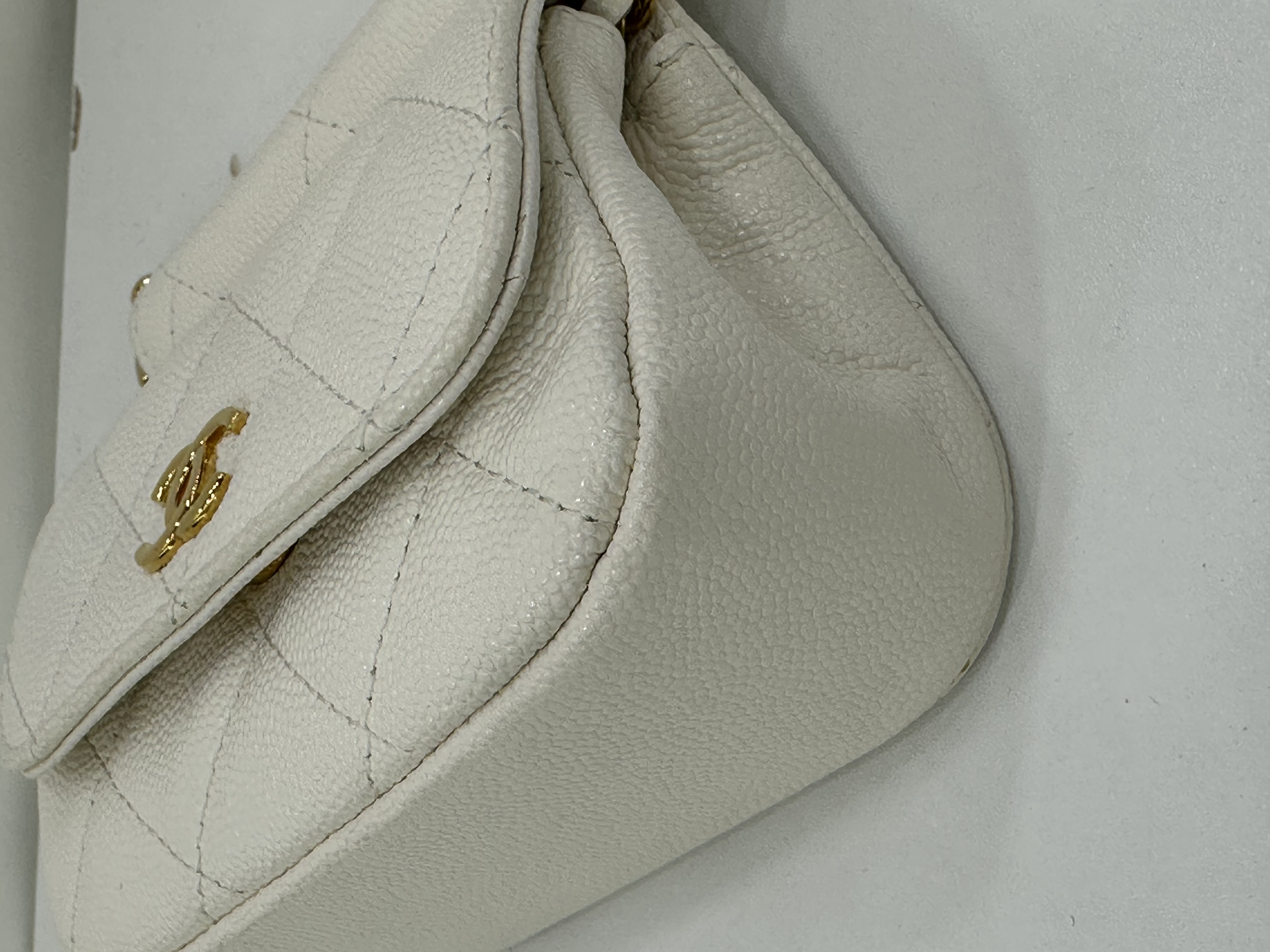 直播貨品 |  [1個-$100 2個-$300］GG09