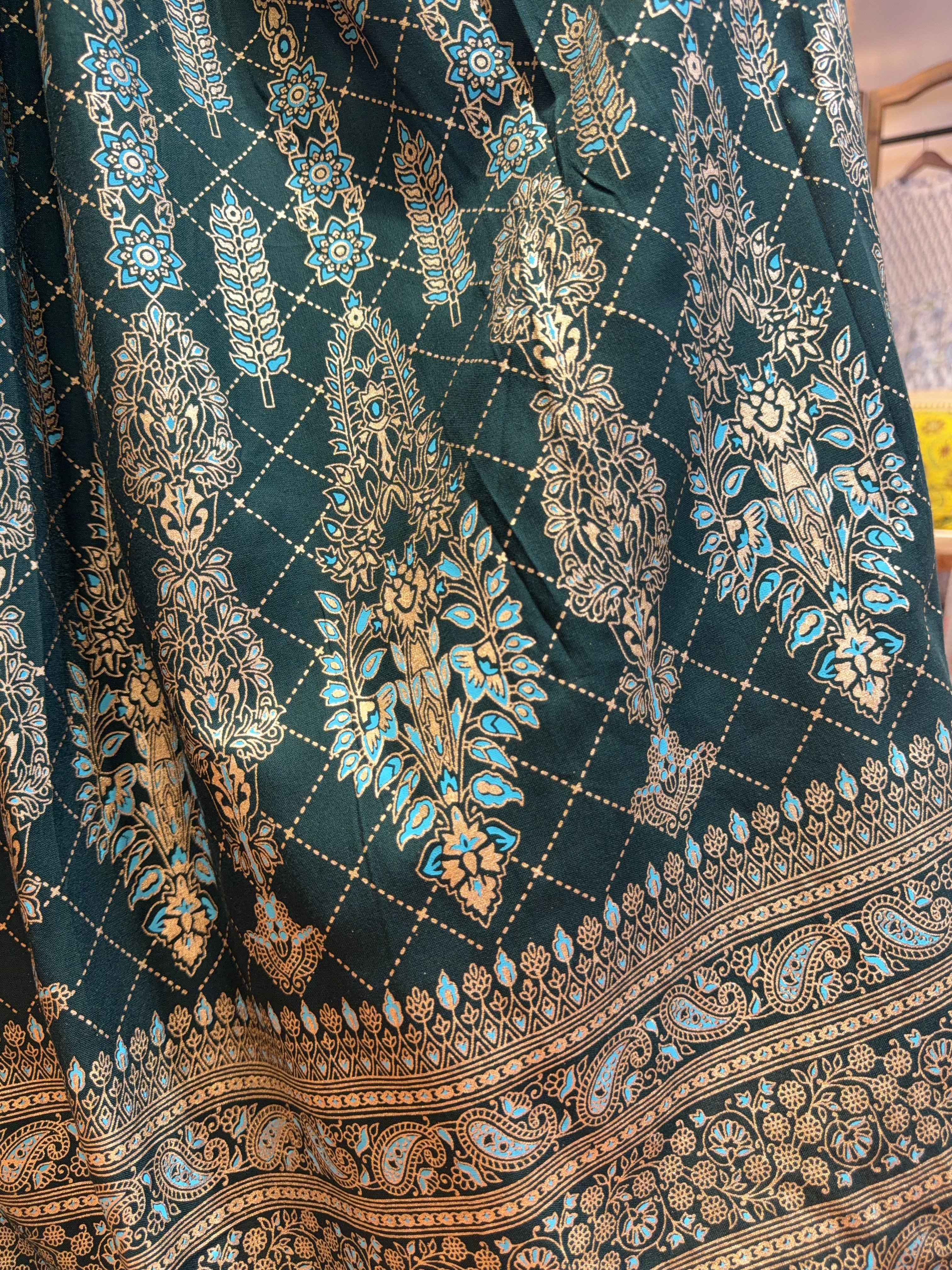2358 Forest Green Feather Foil Stamping Skirt 39"