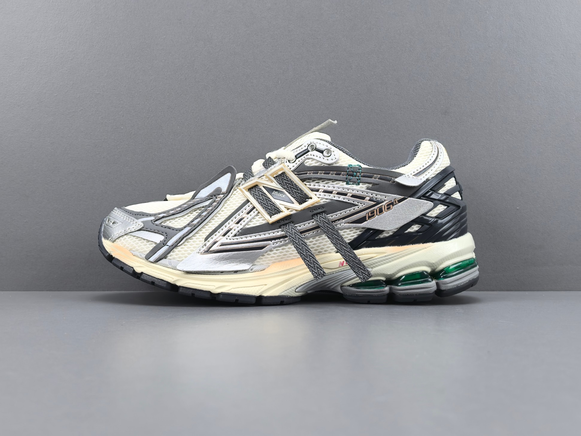 New Balance 1906A U1906AD