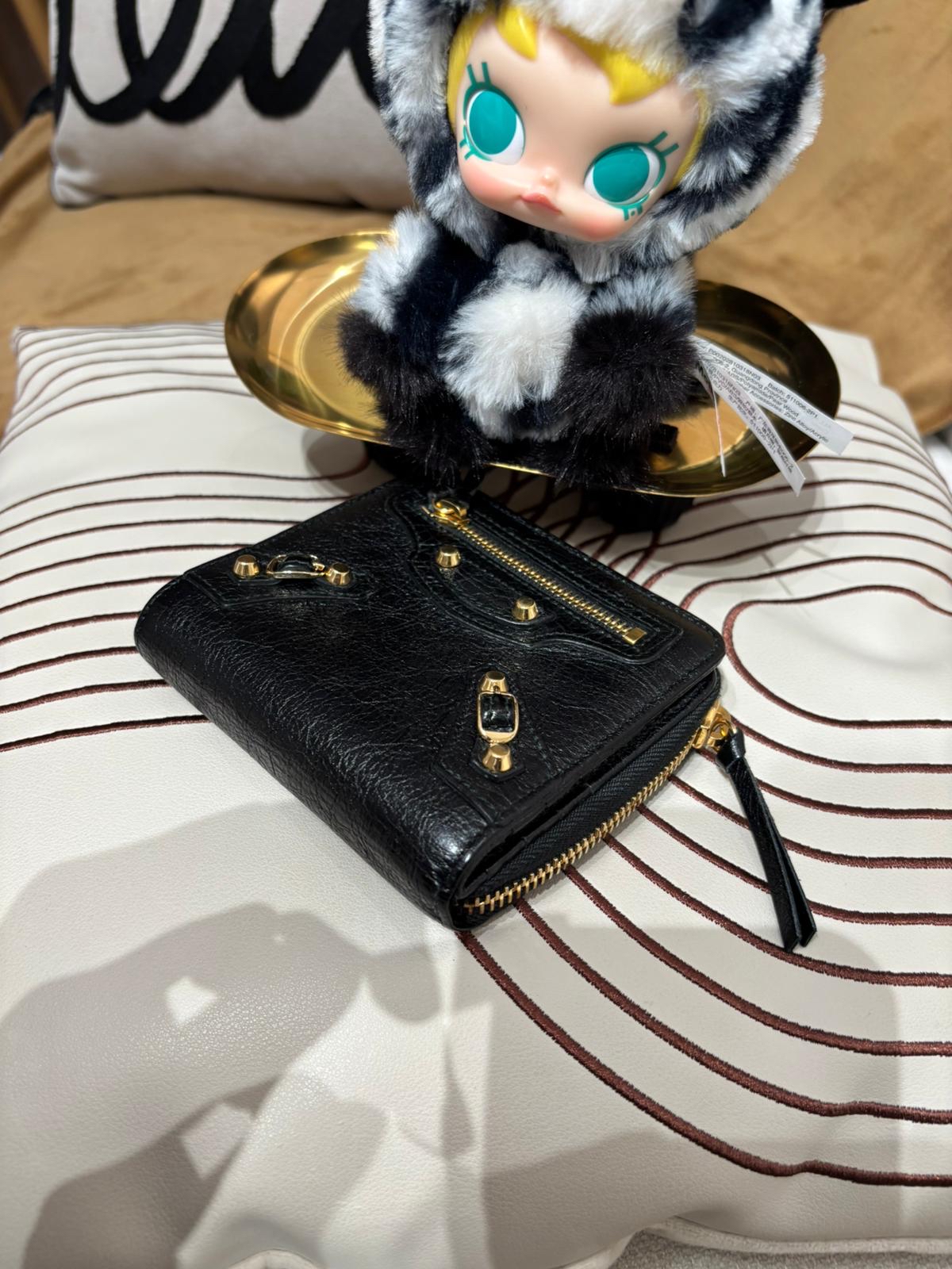 Balenciaga Zip Wallet 100%Authentic, 98%New✅Dust bag