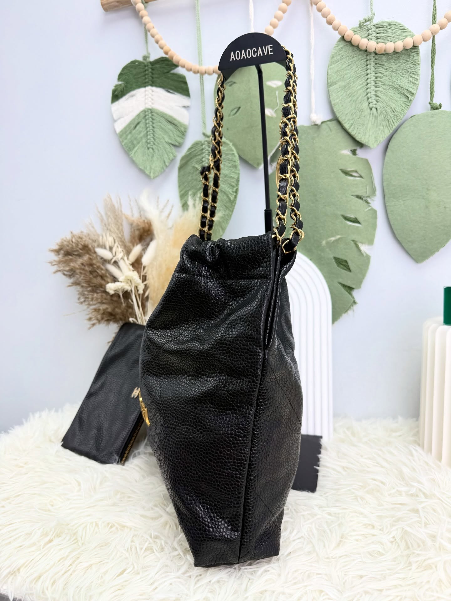 Chanel🤍PRE OWNED 22 Bag small size 荔枝皮 黑色金扣 晶片款 🖤