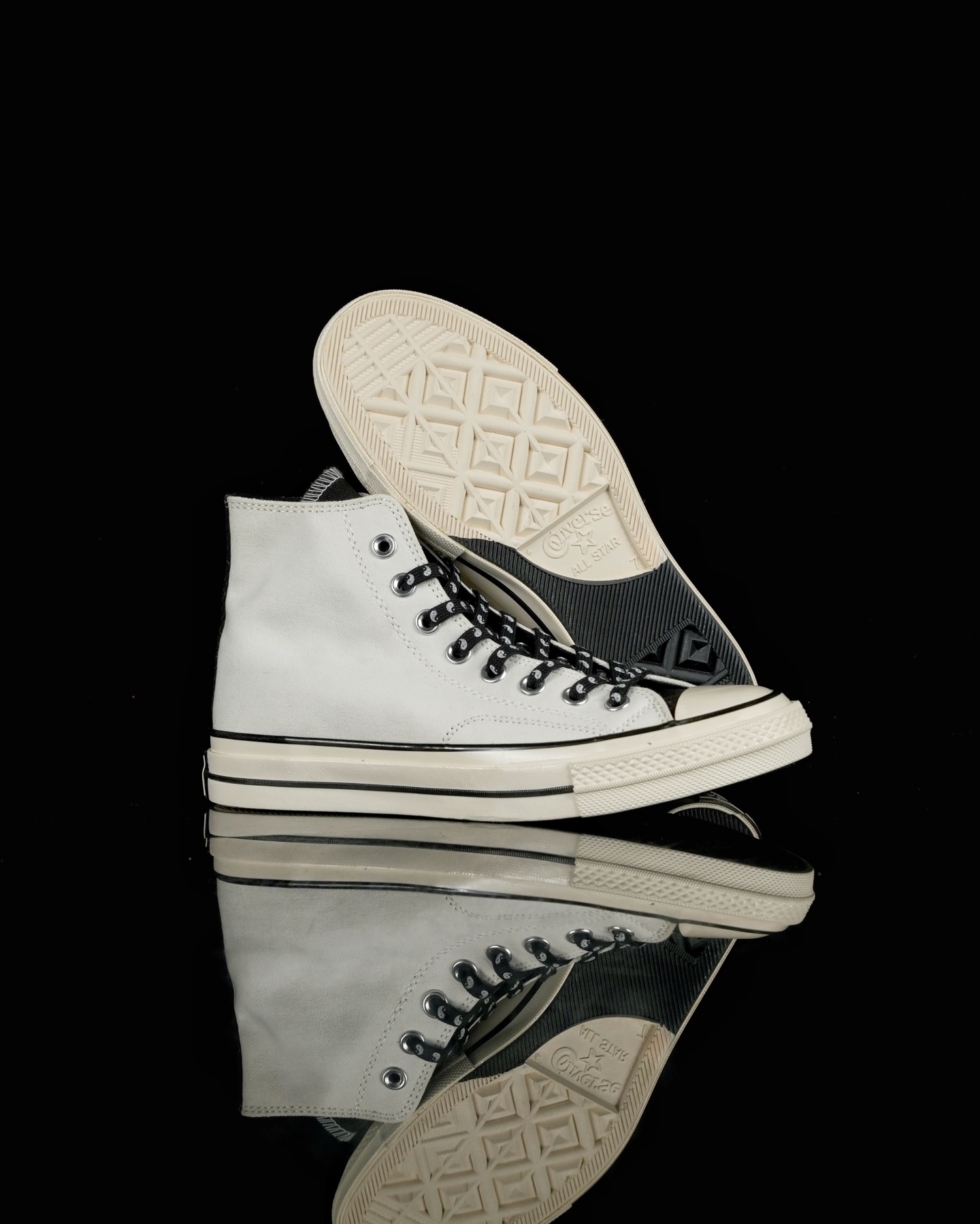 Converse Chuck 70 Hi Yin Yang