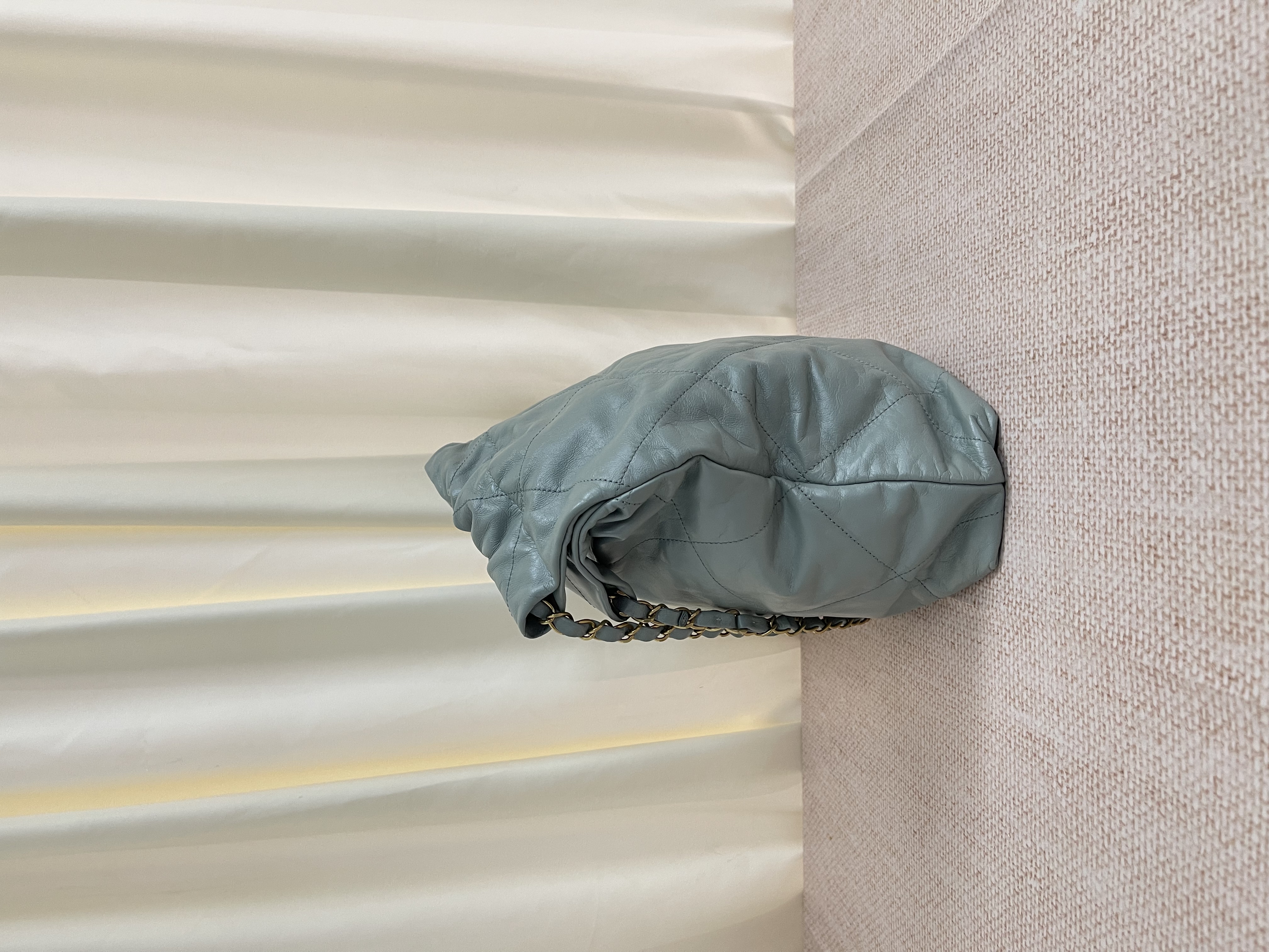 Pre-owned Chanel 22Bag/ Product Code: 26043005