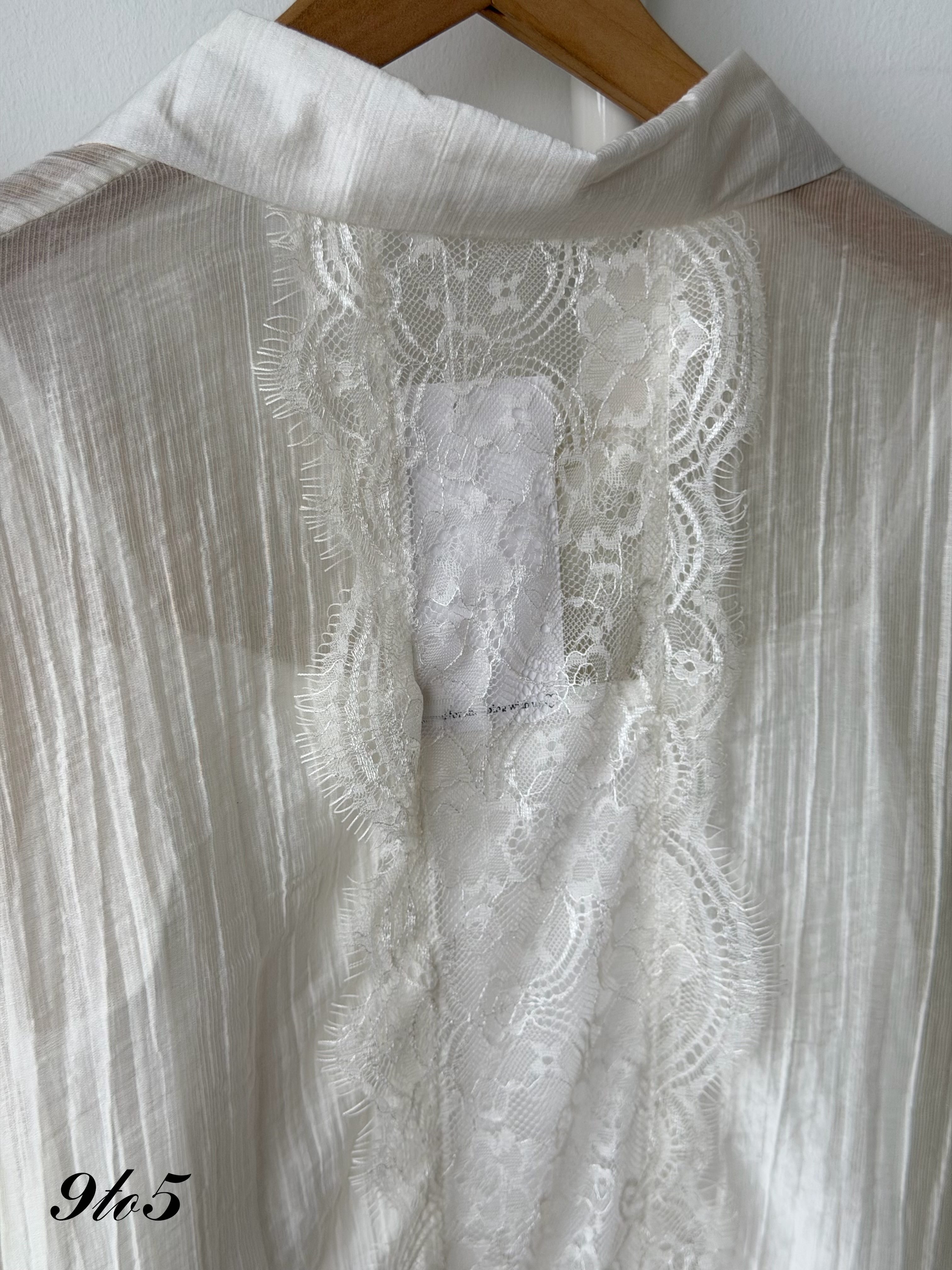 T4459 Long Sleeve Semi-sheer Shirt - Cream & Pink