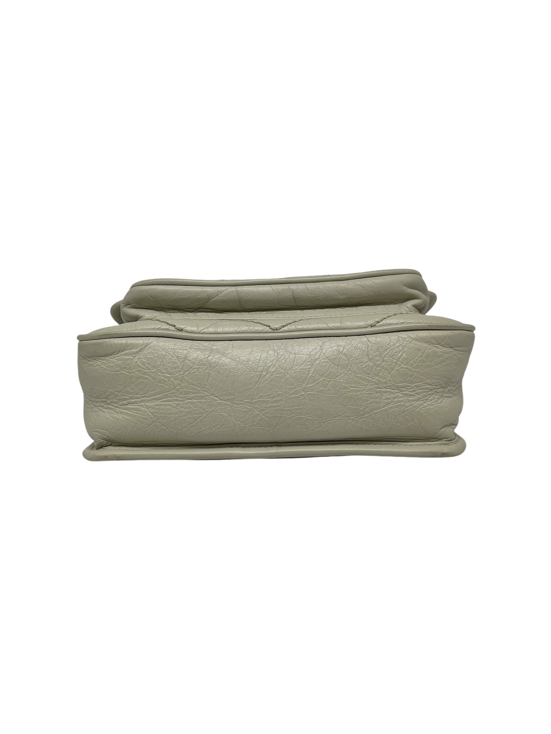 Pre-owned YSL NIKI WHITE / Product Code: 071404